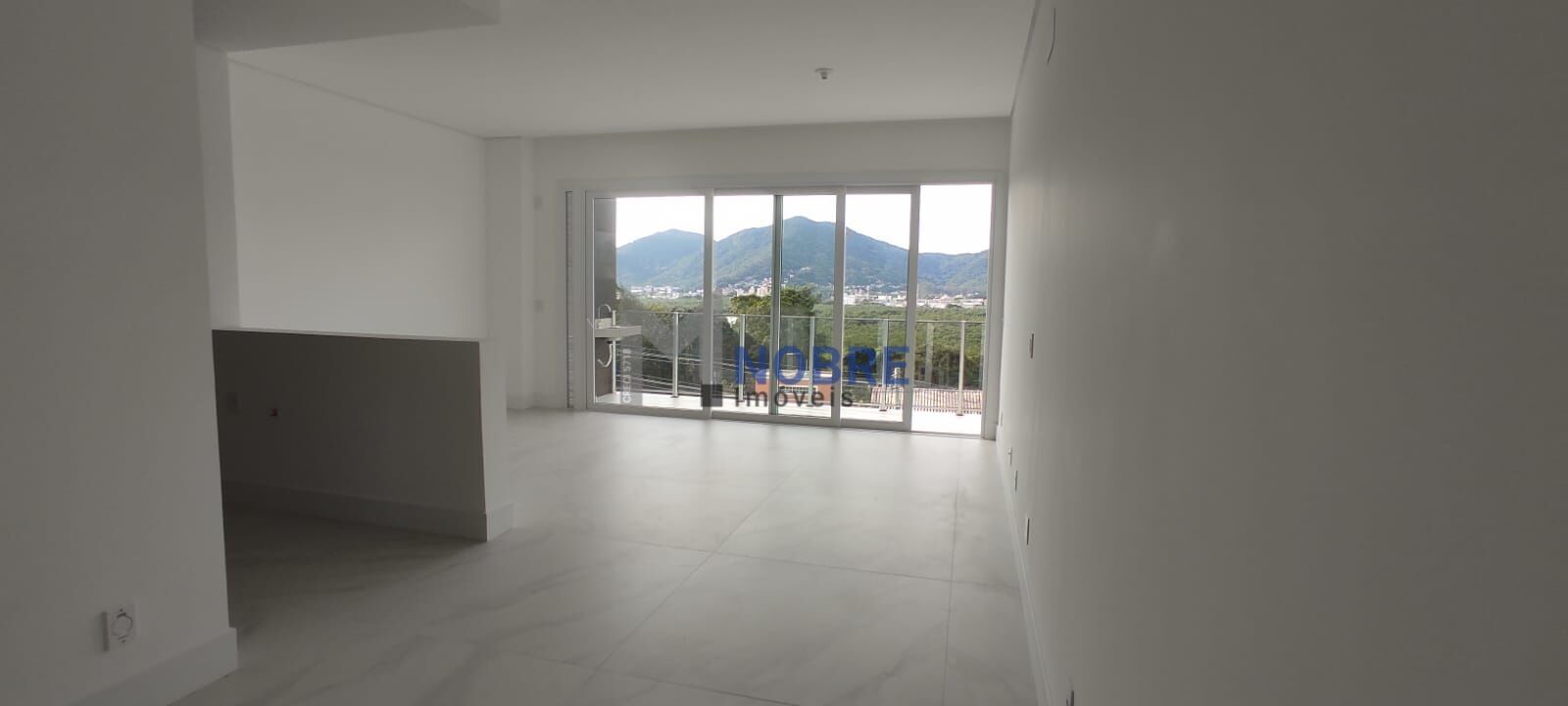Apartamento à venda com 3 quartos, 3 suítes, 2 vagas e 138m² no João Paulo, Florianópolis (SC) — foto 8 de 27