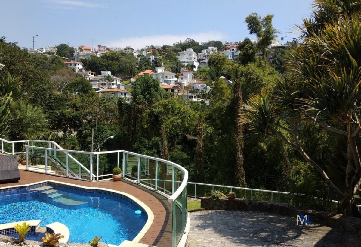 Casa à venda com 4 quartos, 1 suíte, 2 vagas e 350m² no Bosque das Mansões, São José (SC) — foto 3 de 30