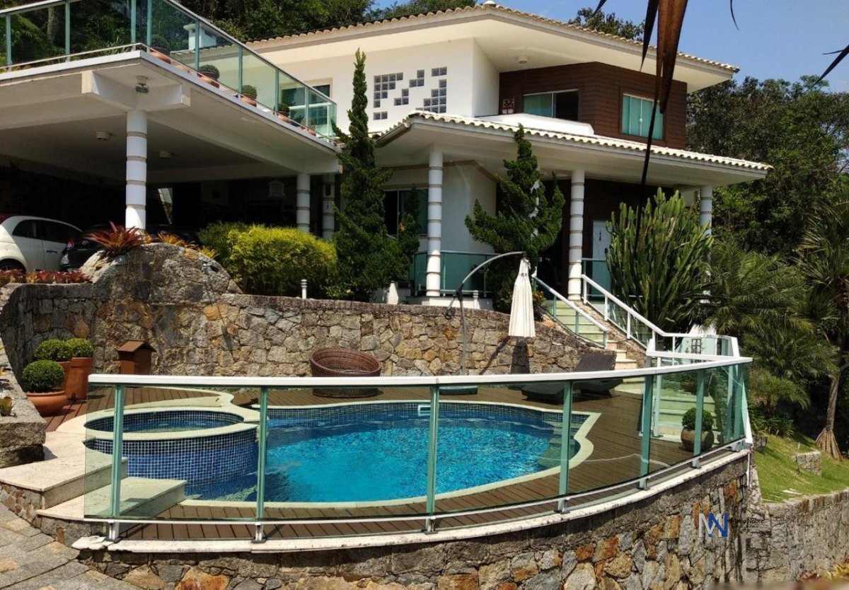 Casa à venda com 4 quartos, 1 suíte, 2 vagas e 350m² no Bosque das Mansões, São José (SC) — foto 18 de 30
