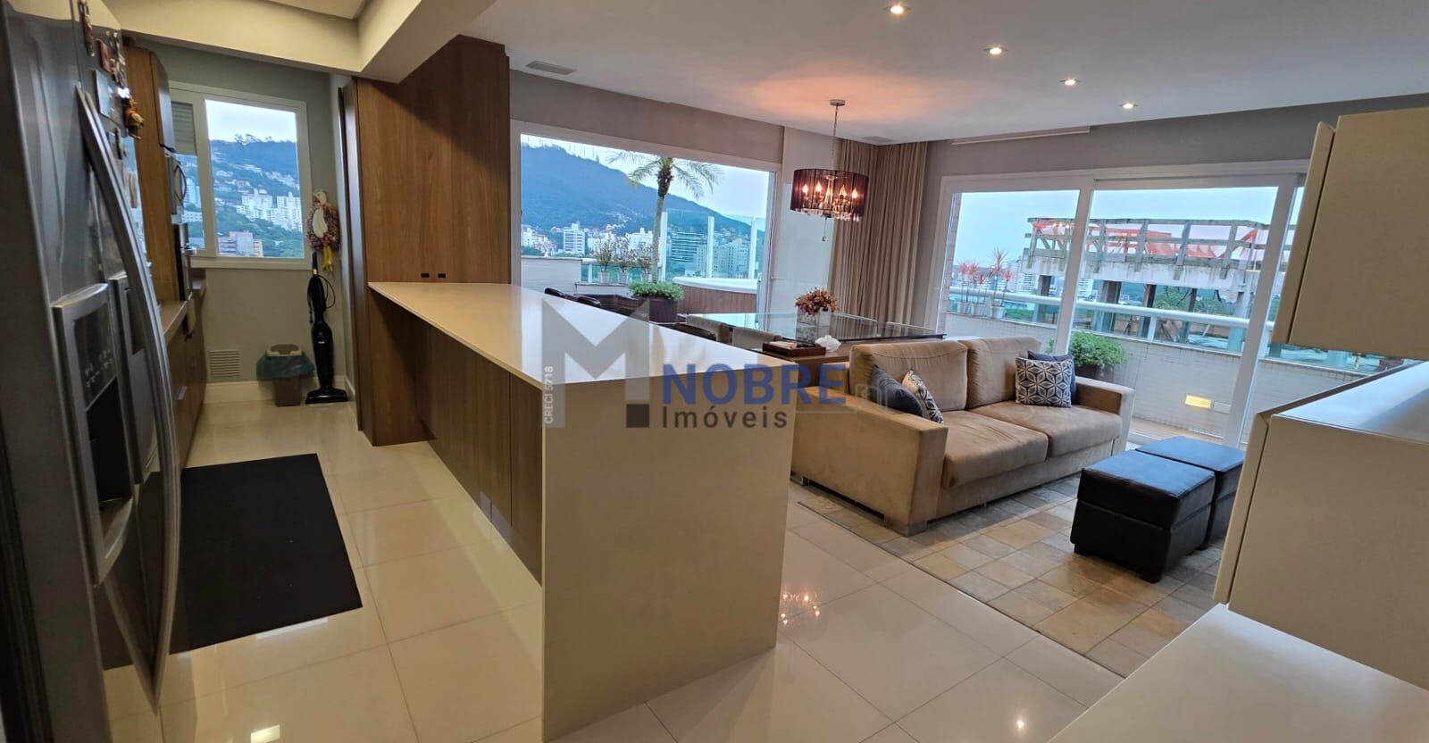 Cobertura à venda com 2 quartos, 2 suítes, 2 vagas e 115m² no Pantanal, Florianópolis (SC) — foto 22 de 30