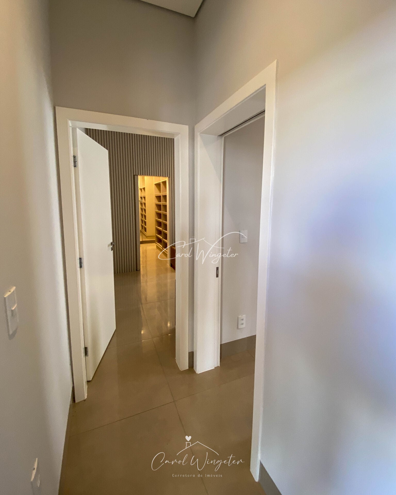 Casa de Condomínio com 3 quartos à venda, 244m² — foto 17 de 51