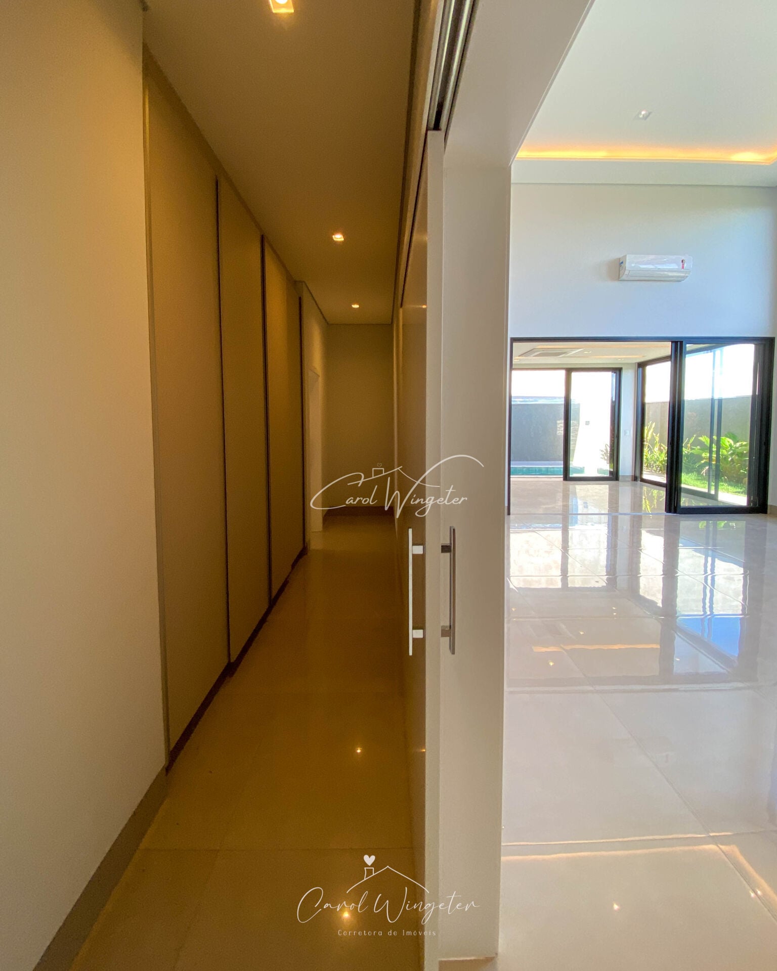 Casa de Condomínio com 3 quartos à venda, 244m² — foto 18 de 51