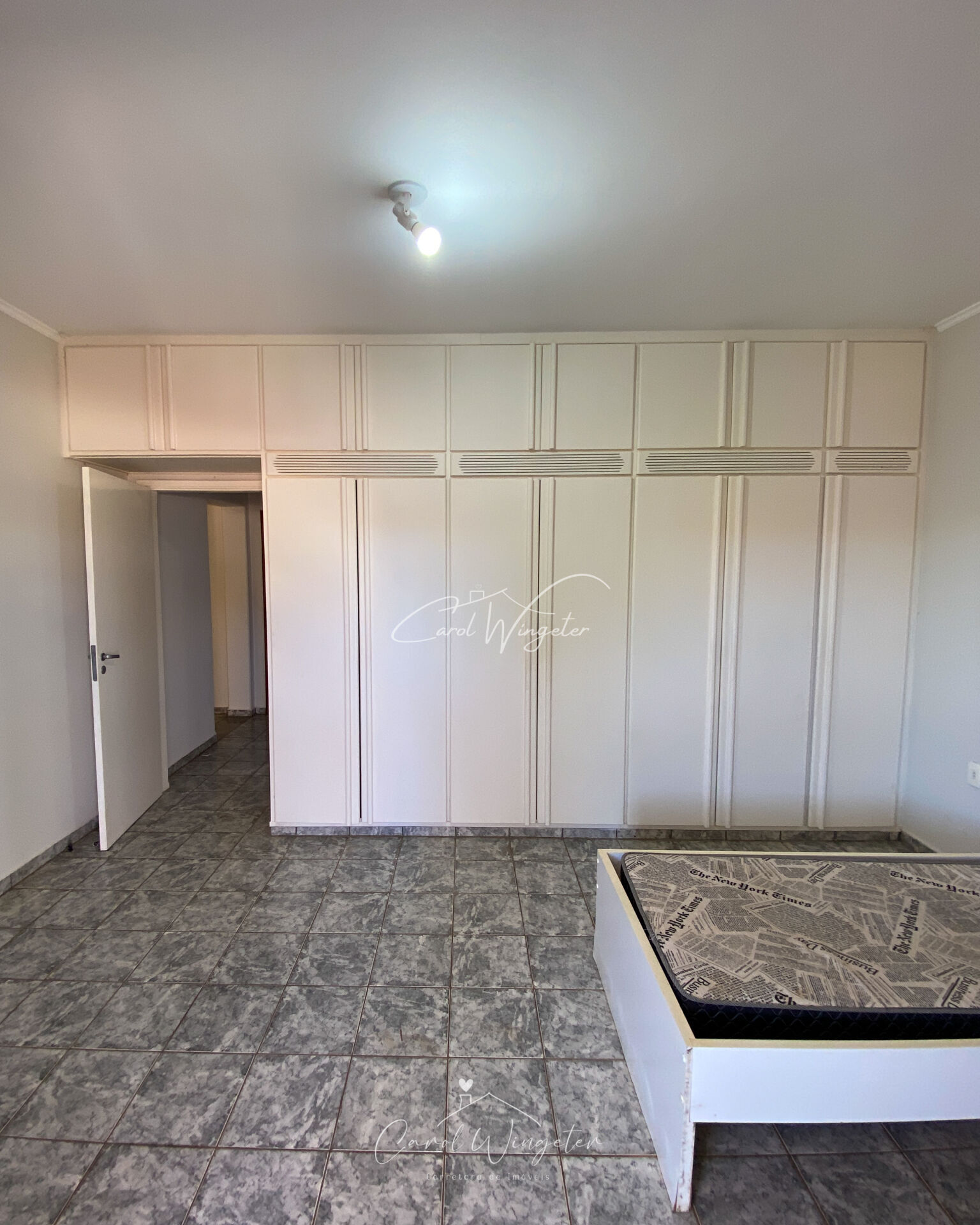 Casa com 4 quartos à venda, 300m² — foto 26 de 33