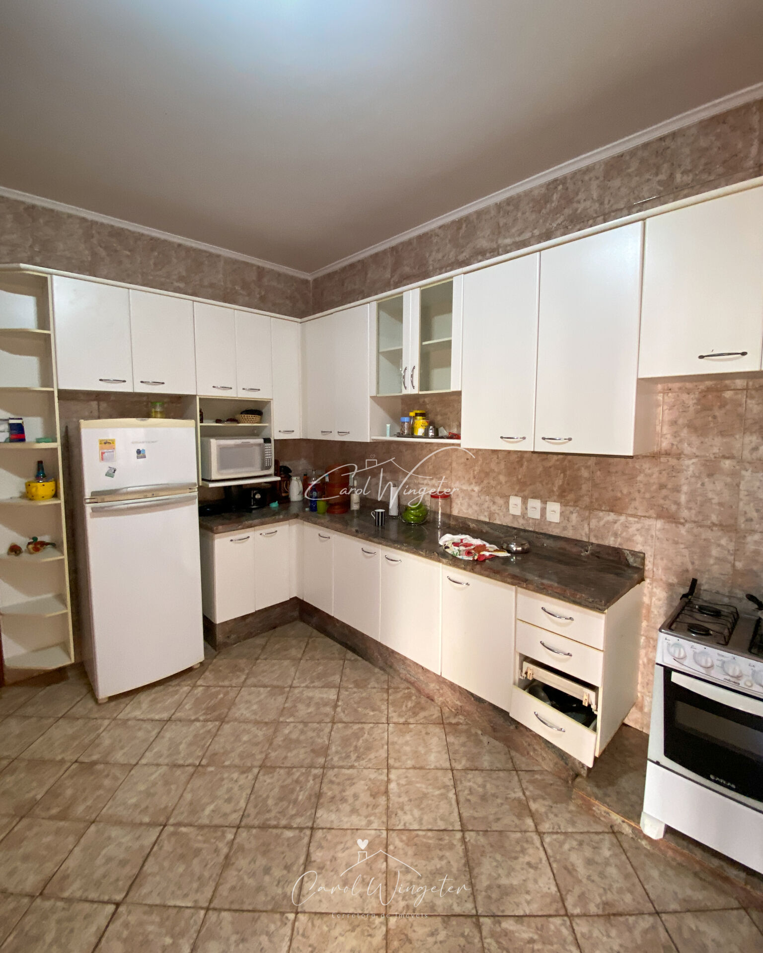 Casa com 4 quartos à venda, 300m² — foto 11 de 33