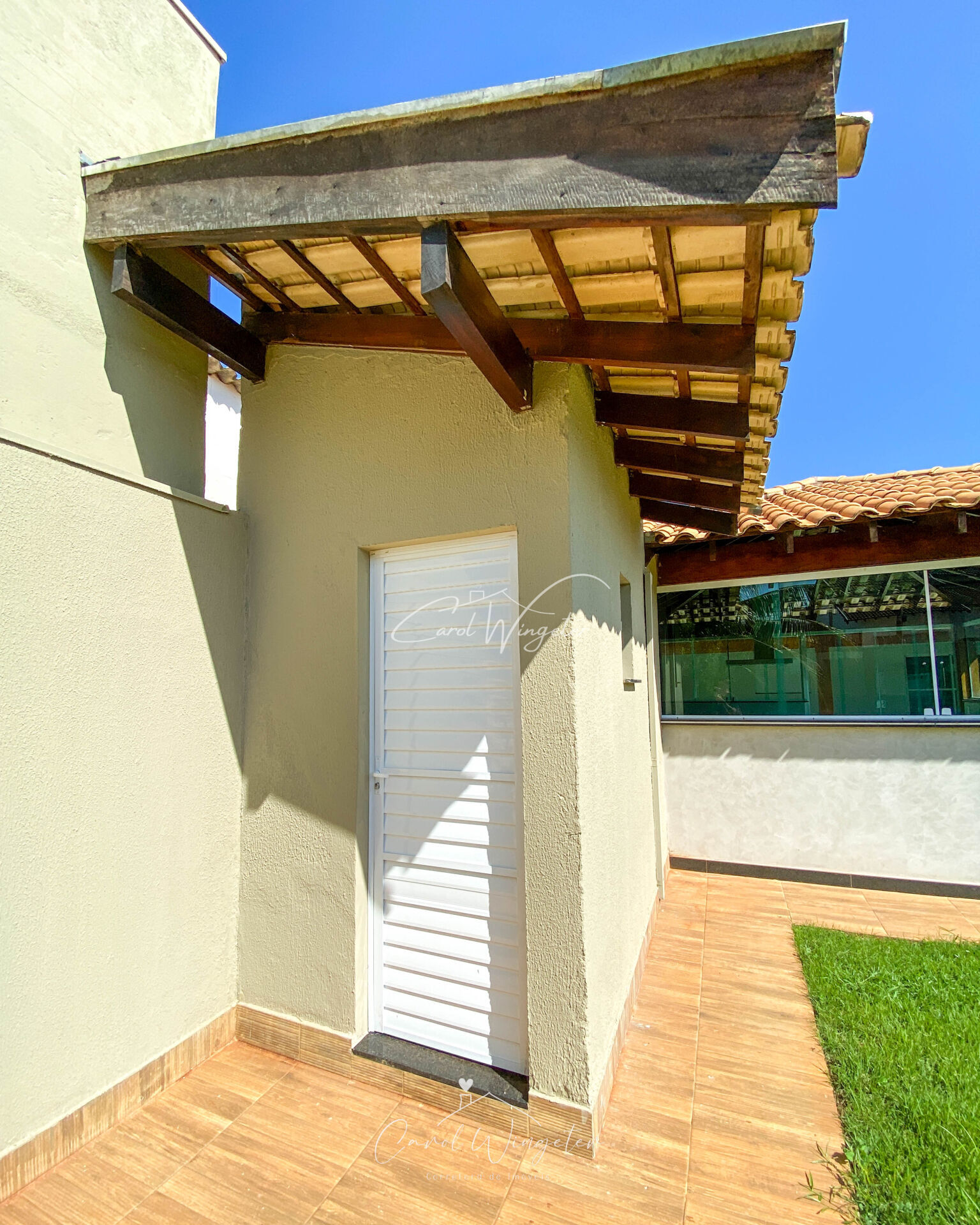Casa com 3 quartos à venda, 320m² — foto 35 de 37
