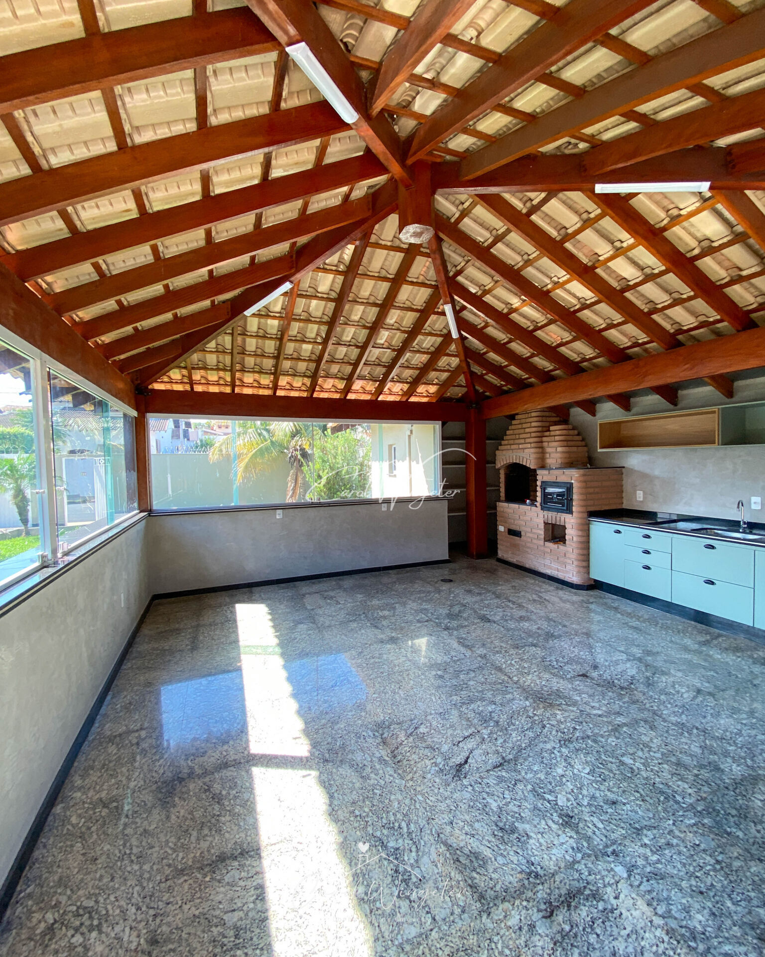 Casa com 3 quartos à venda, 320m² — foto 30 de 37