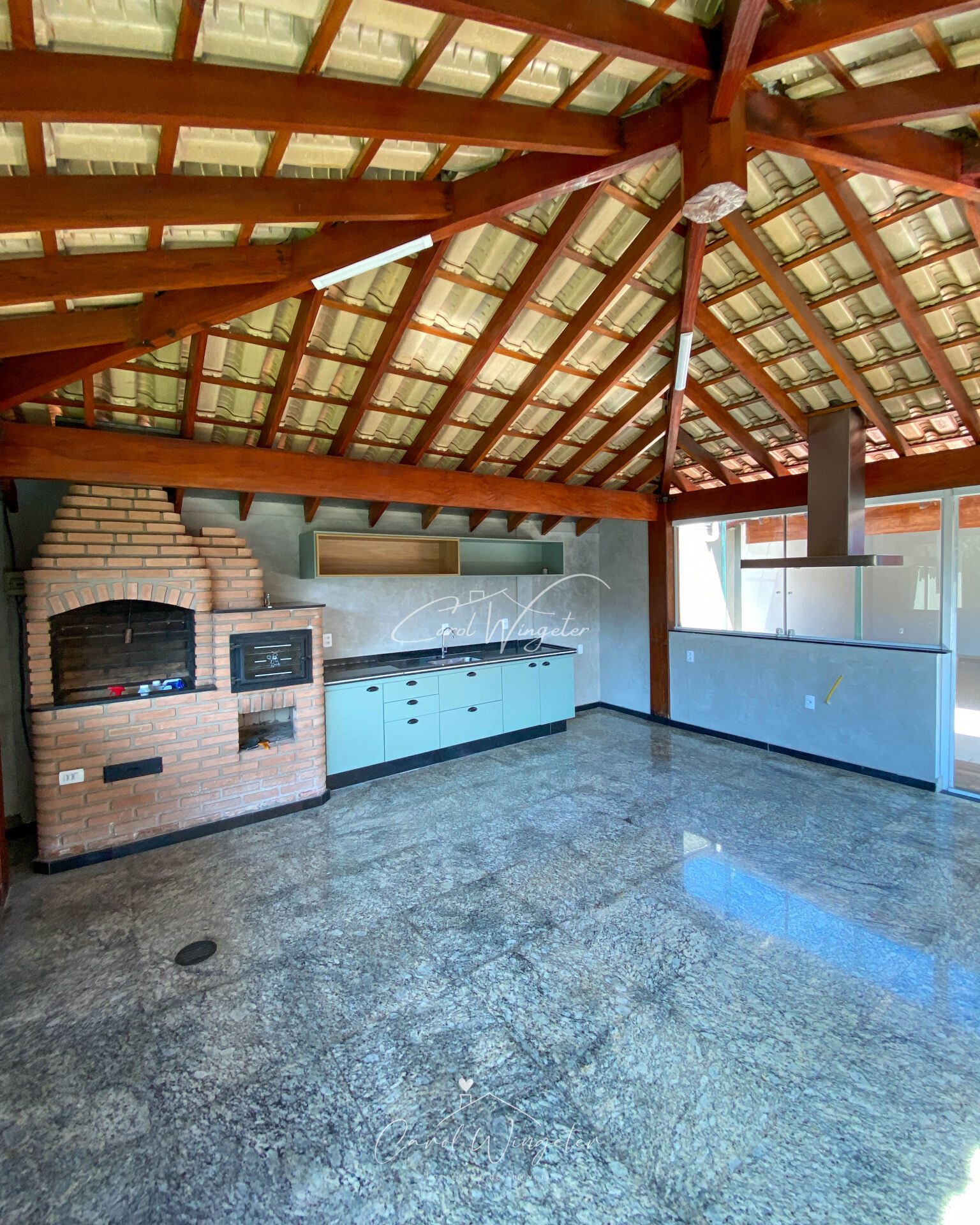 Casa com 3 quartos à venda, 320m² — foto 31 de 37