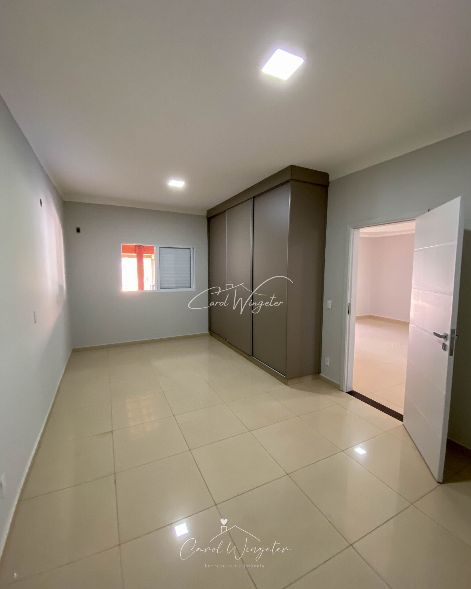 Casa com 3 quartos à venda, 320m² — foto 11 de 37