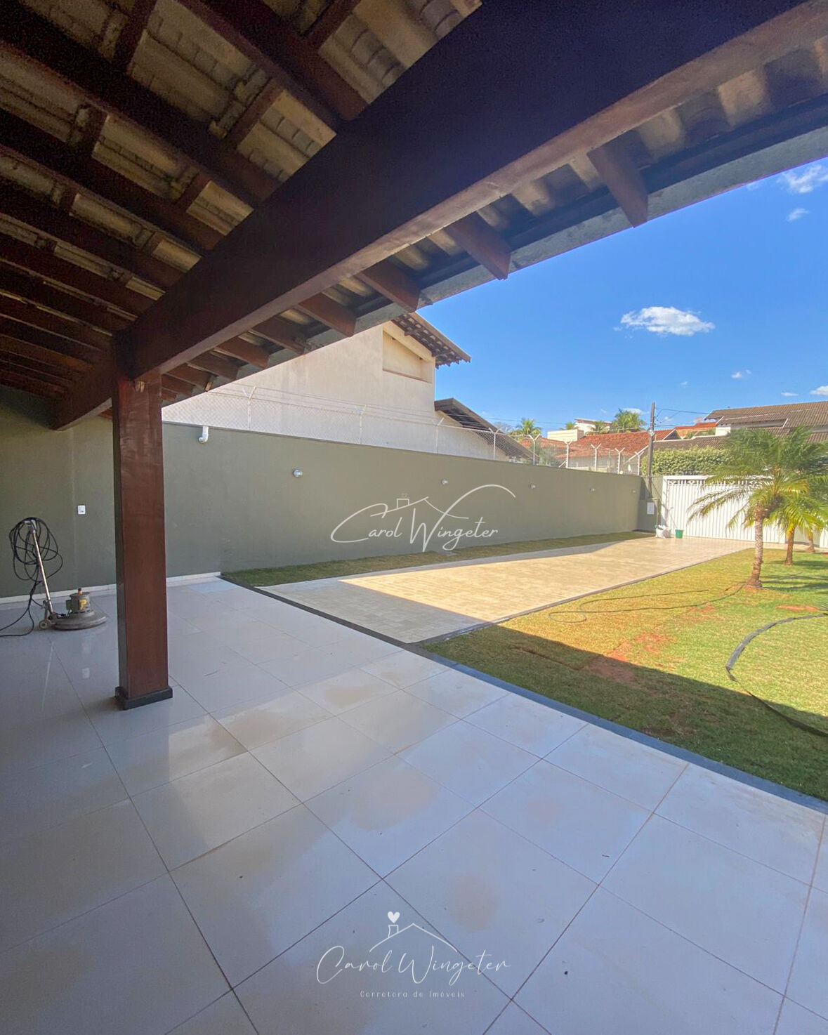 Casa com 3 quartos à venda, 320m² — foto 28 de 37