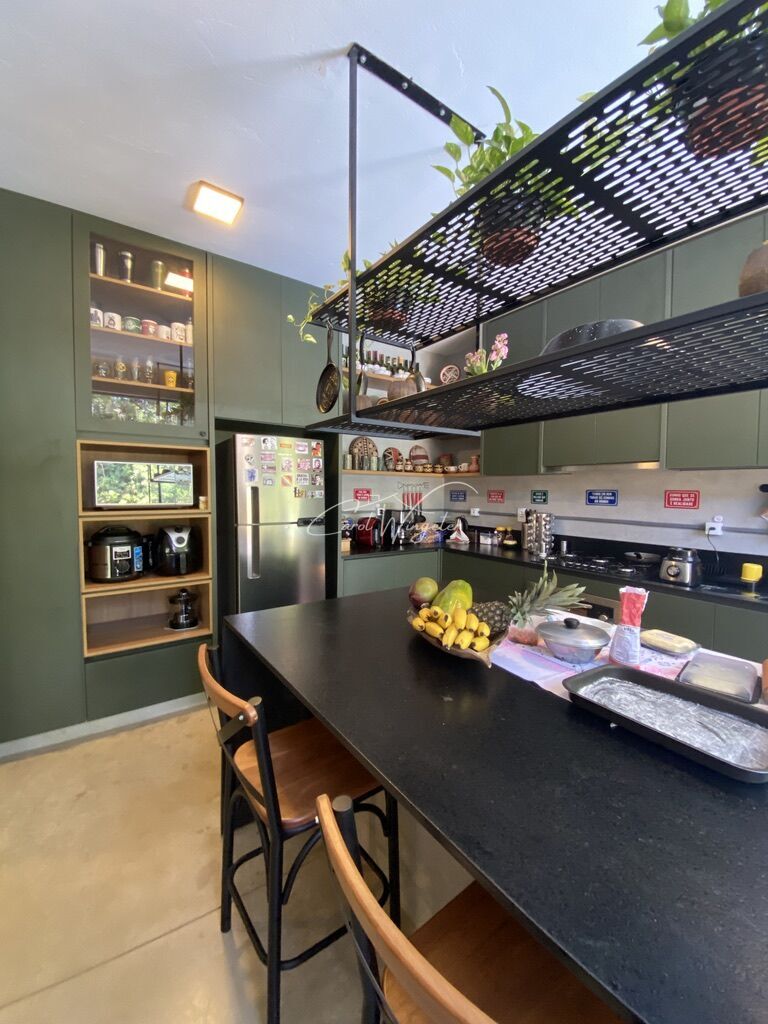 Casa com 3 quartos à venda, 214m² — foto 11 de 34