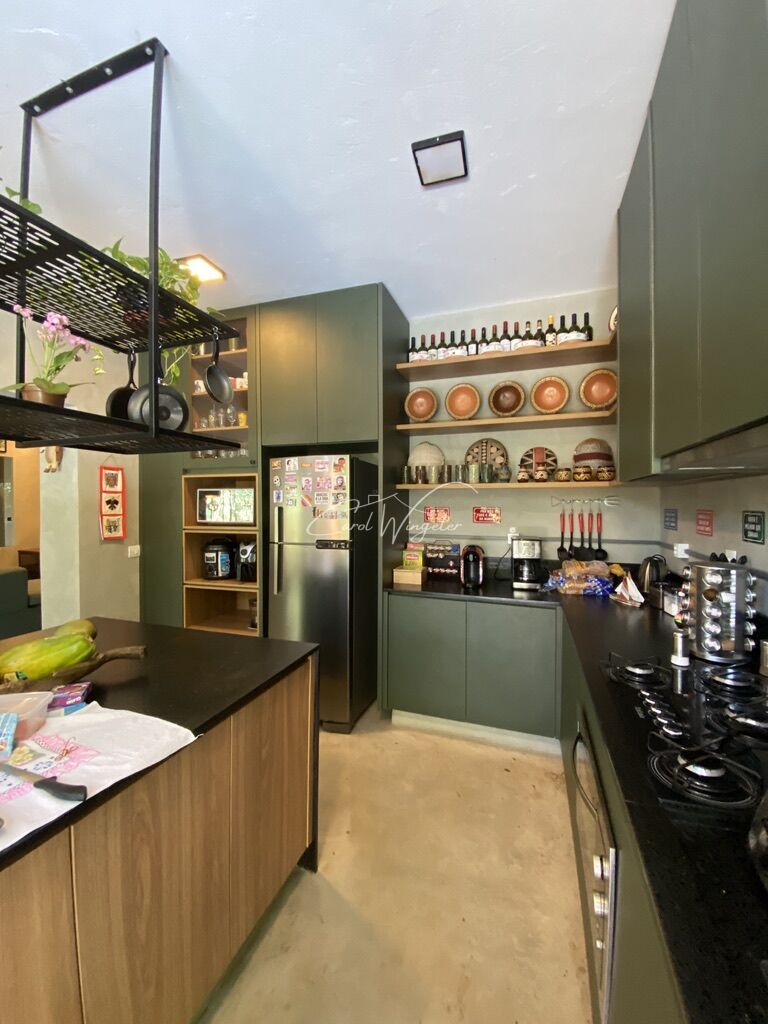 Casa com 3 quartos à venda, 214m² — foto 4 de 34