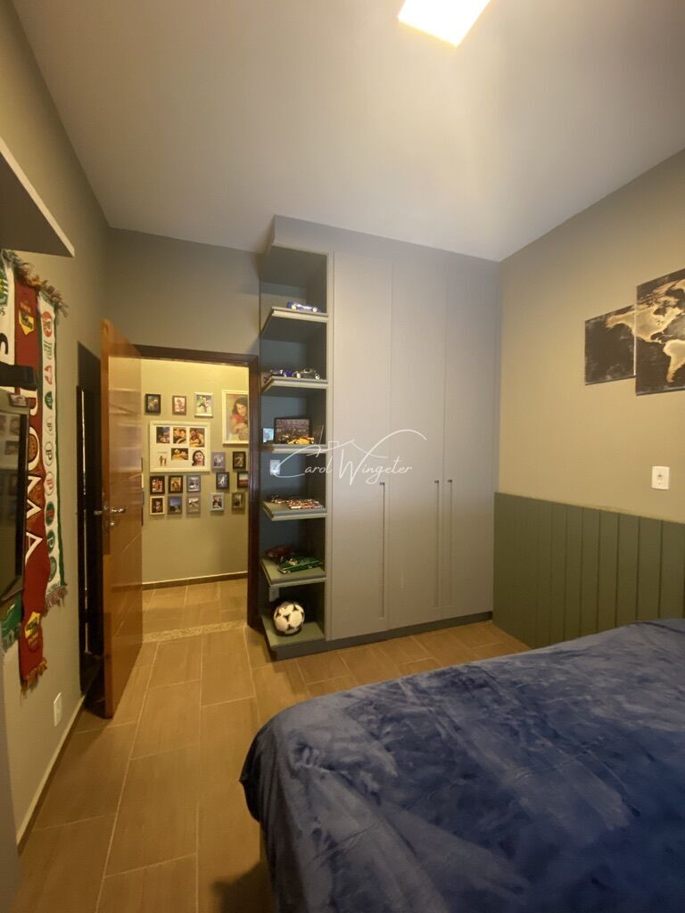 Casa com 3 quartos à venda, 214m² — foto 17 de 34