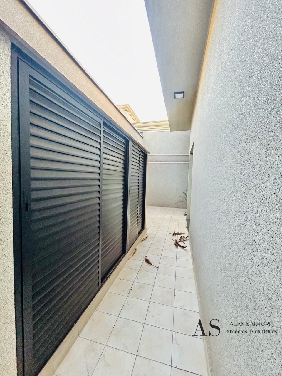 Casa de Condomínio com 3 quartos à venda, 223m² — foto 24 de 38