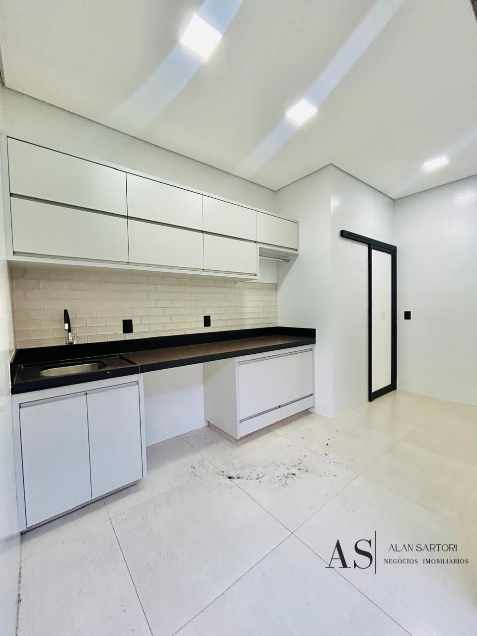 Casa de Condomínio com 3 quartos à venda, 223m² — foto 25 de 38