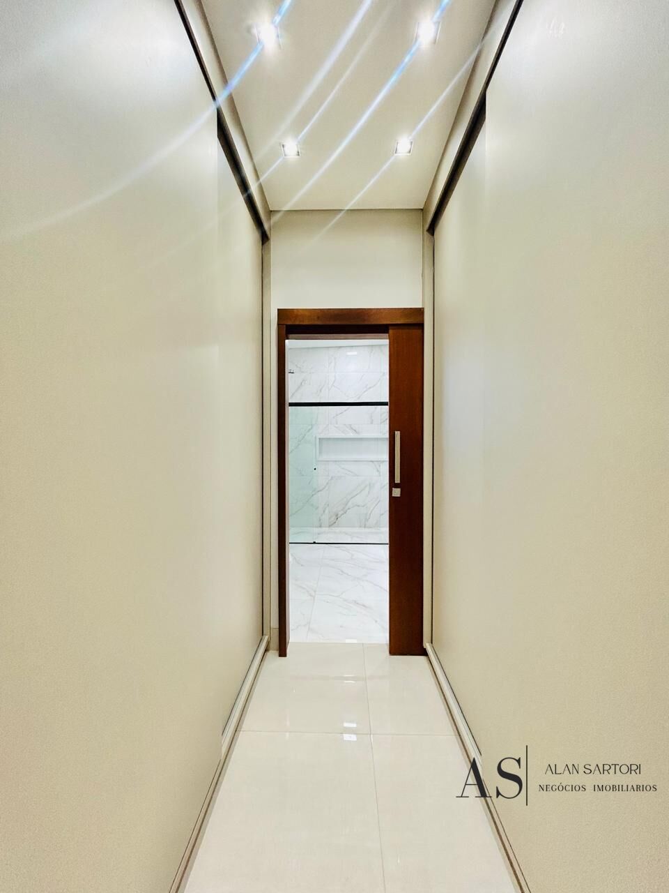 Casa de Condomínio com 3 quartos à venda, 223m² — foto 30 de 38