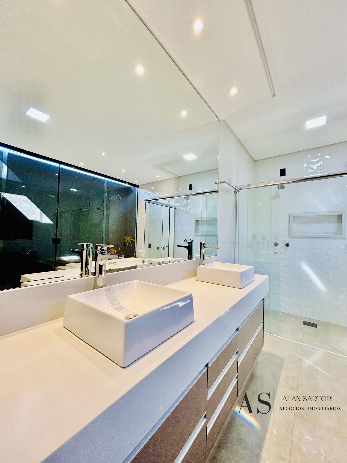 Casa de Condomínio com 4 quartos à venda, 410m² — foto 33 de 35