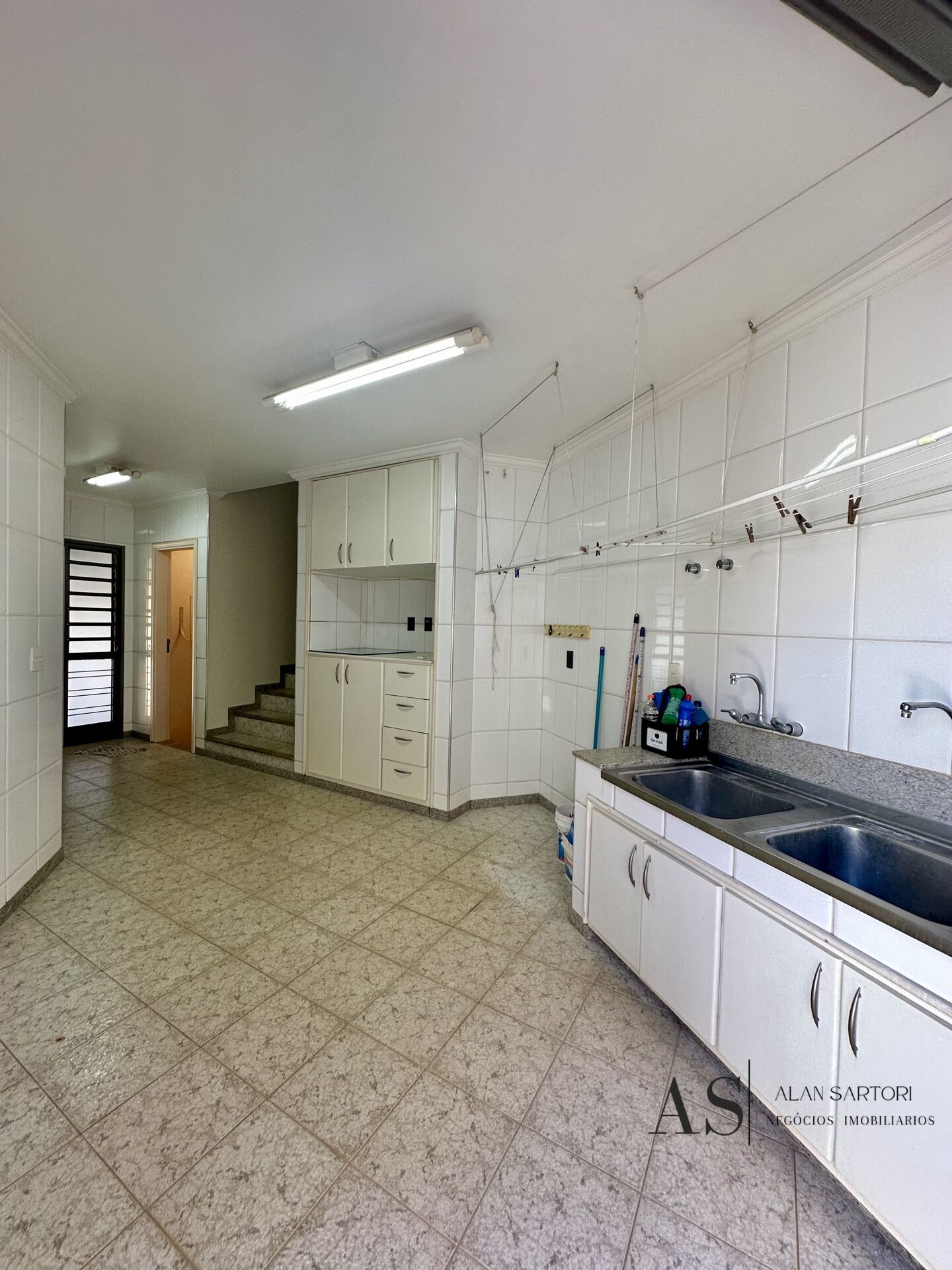 Casa com 4 quartos à venda, 405m² — foto 36 de 39