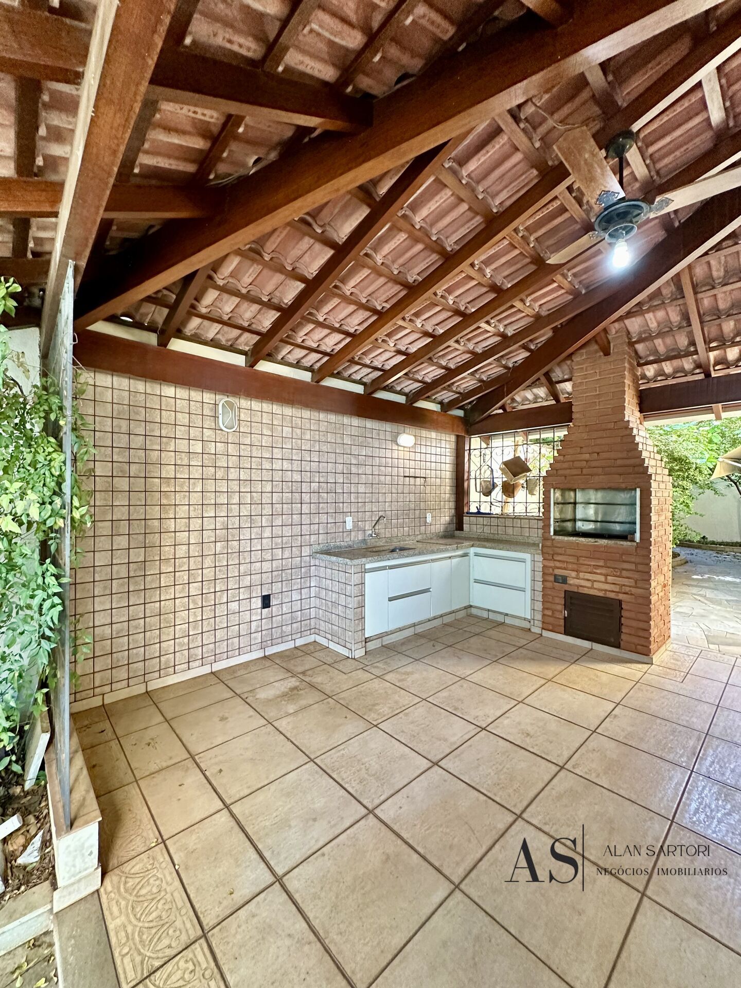 Casa com 4 quartos à venda, 405m² — foto 13 de 39