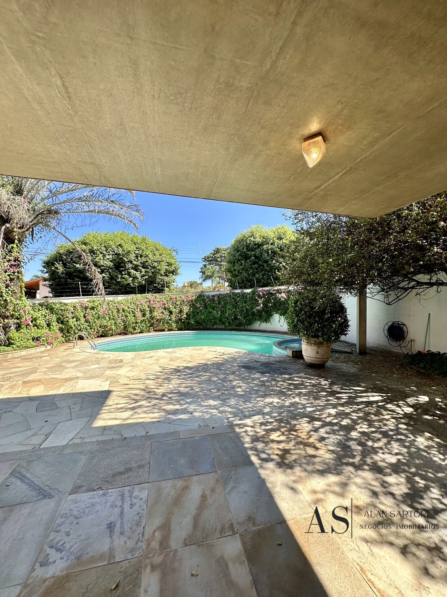 Casa com 4 quartos à venda, 405m² — foto 9 de 39