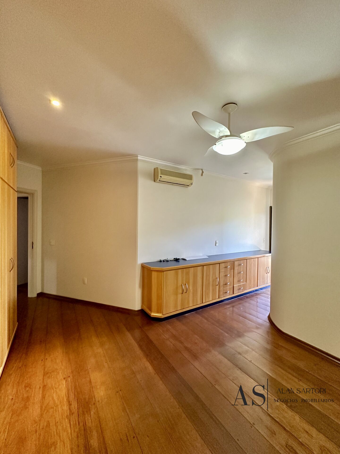 Casa com 4 quartos à venda, 405m² — foto 28 de 39