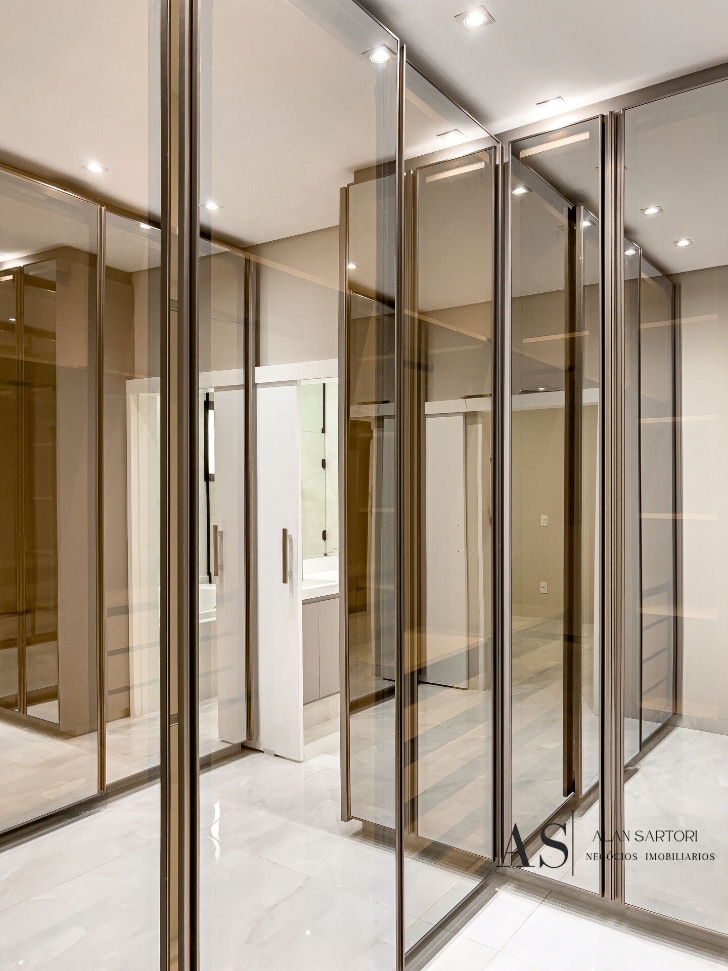 Casa de Condomínio com 4 quartos à venda, 310m² — foto 29 de 35