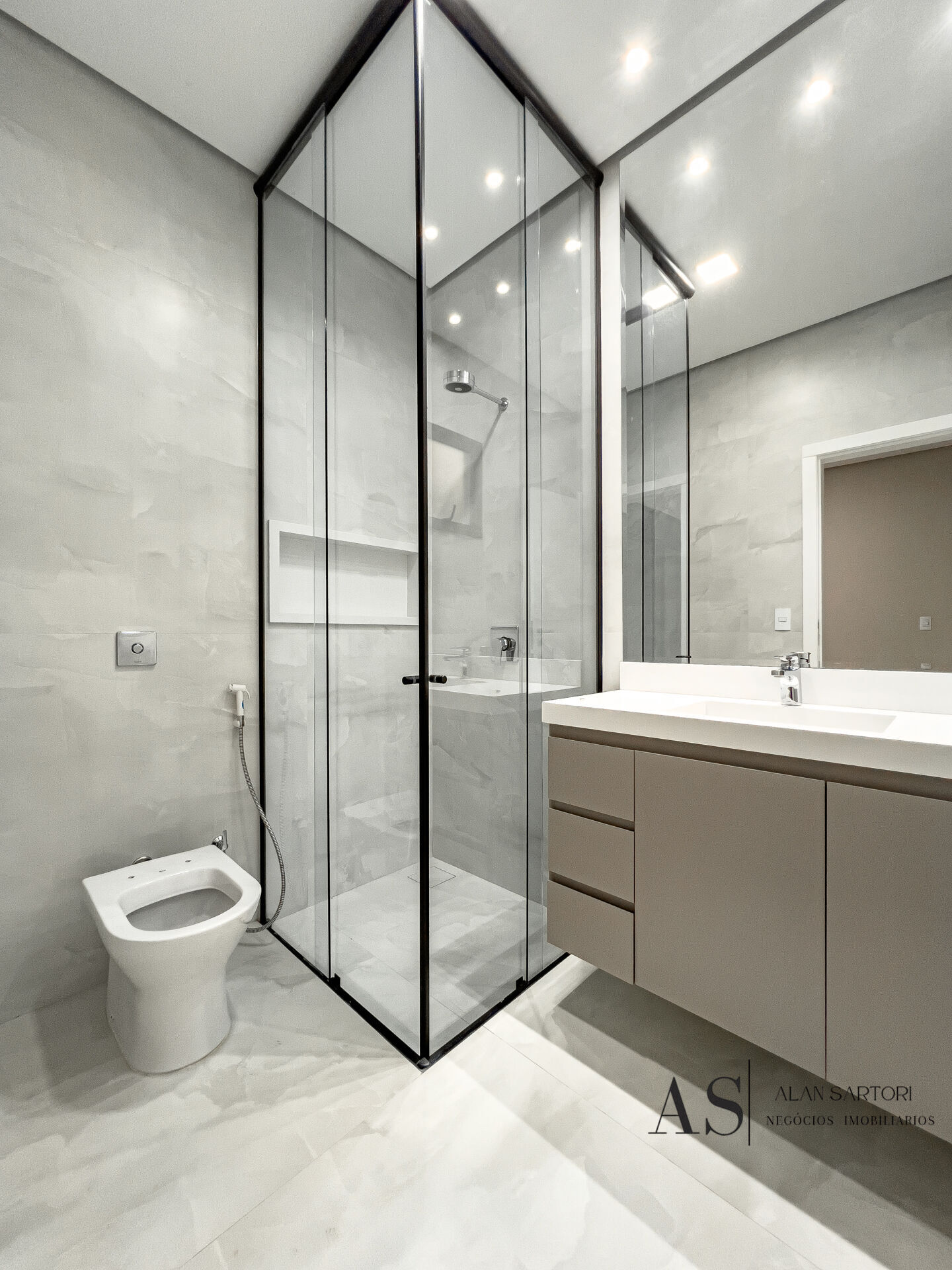 Casa de Condomínio com 4 quartos à venda, 310m² — foto 32 de 35