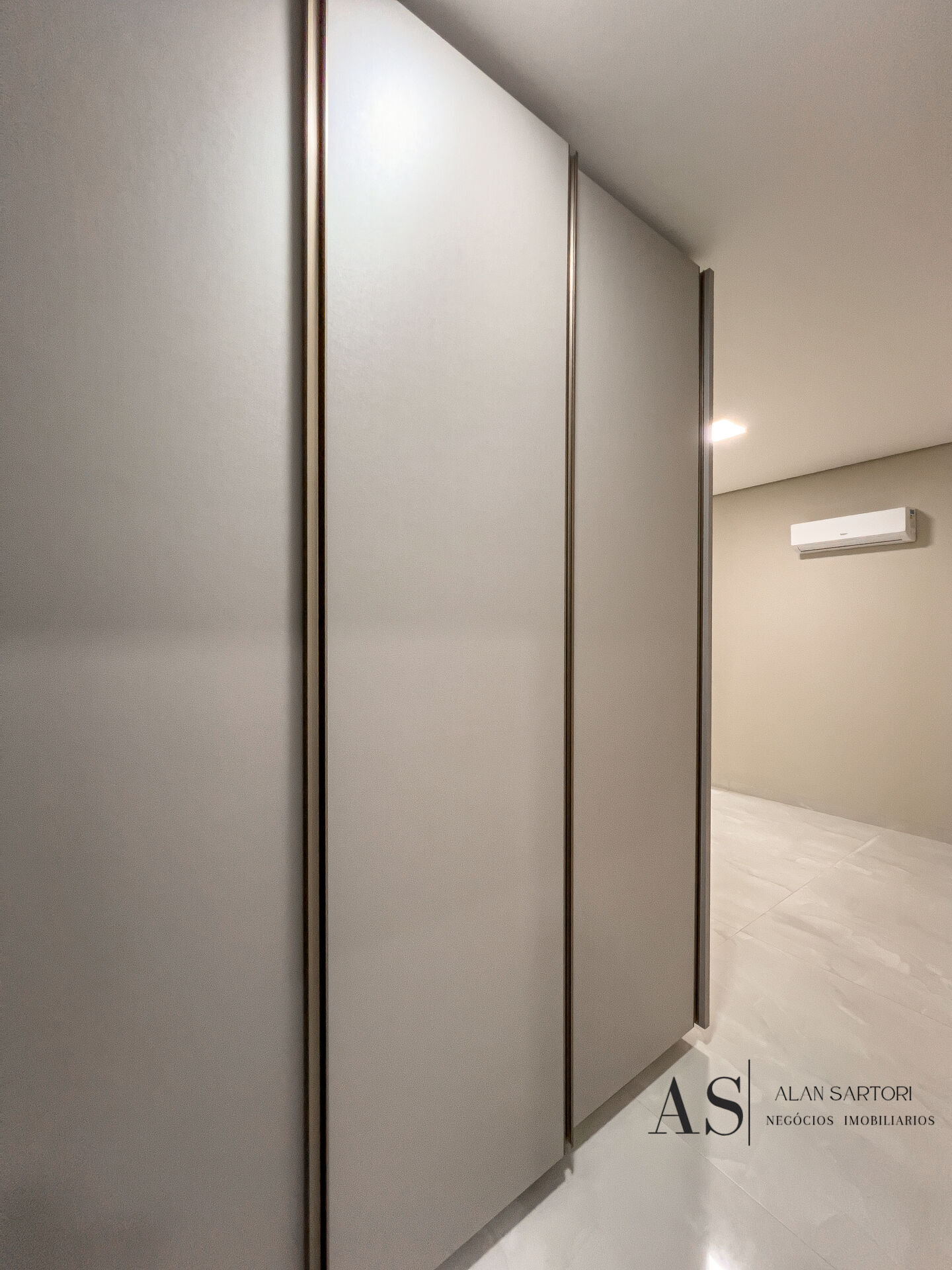 Casa de Condomínio com 4 quartos à venda, 310m² — foto 34 de 35