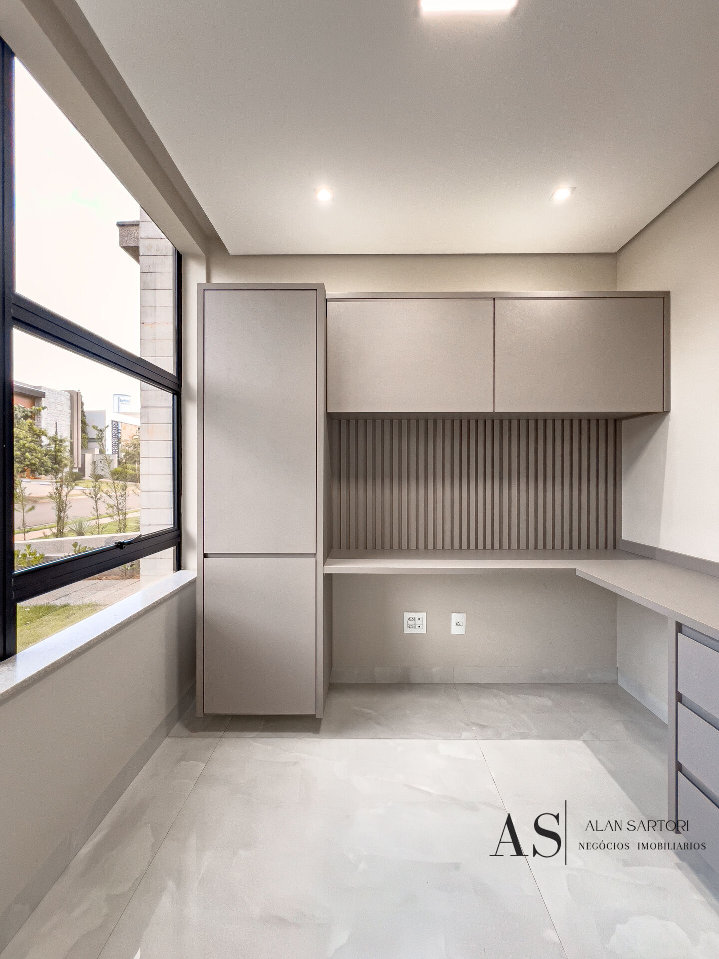 Casa de Condomínio com 4 quartos à venda, 310m² — foto 18 de 35