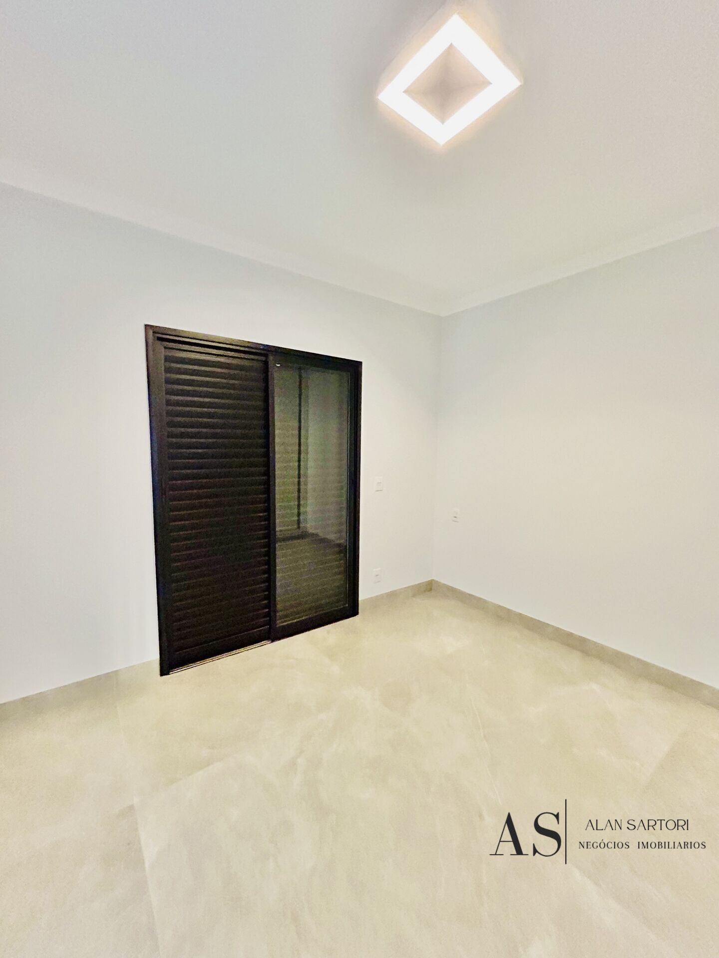 Casa de Condomínio com 4 quartos à venda, 304m² — foto 37 de 50