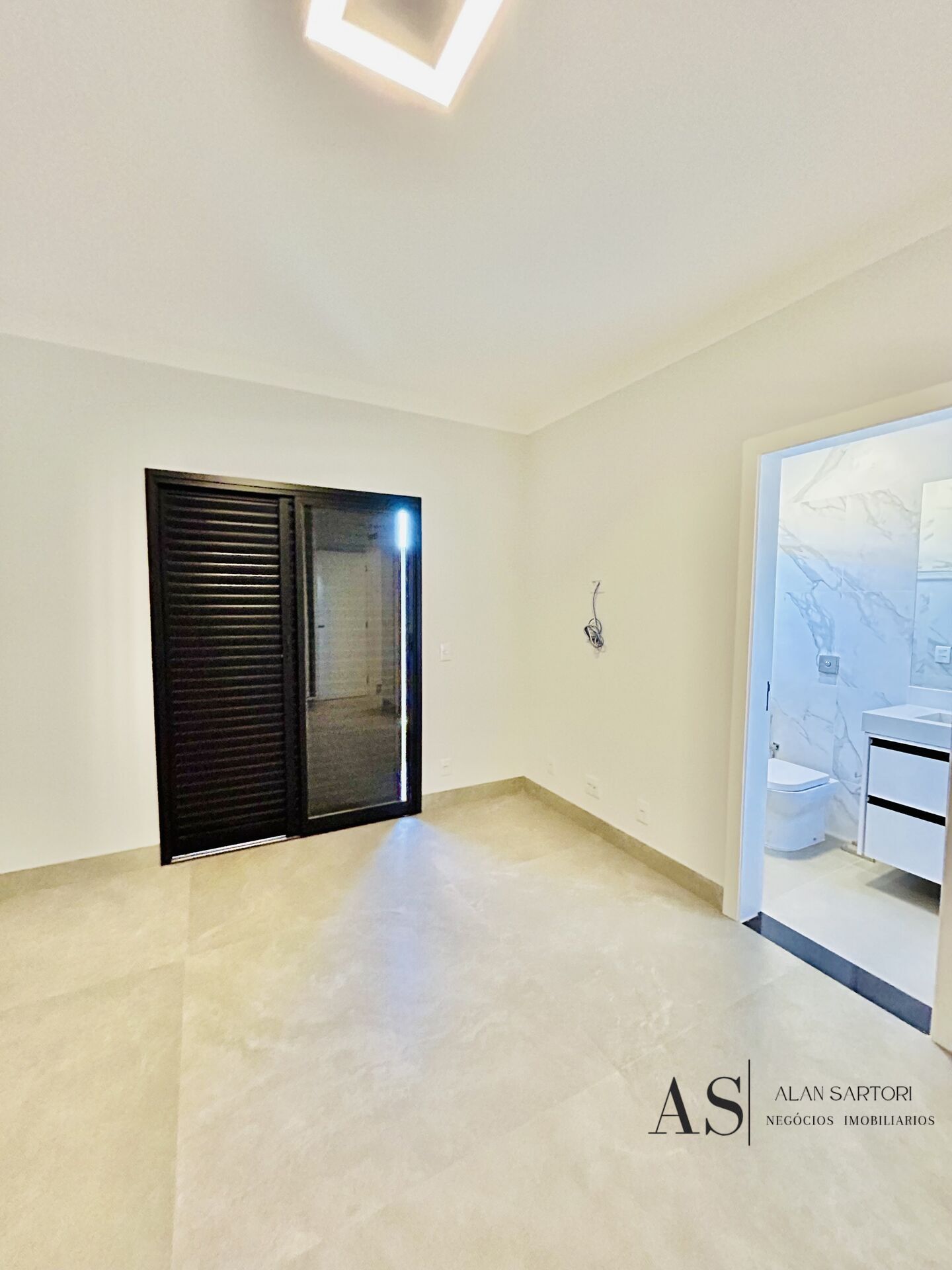 Casa de Condomínio com 4 quartos à venda, 304m² — foto 42 de 50