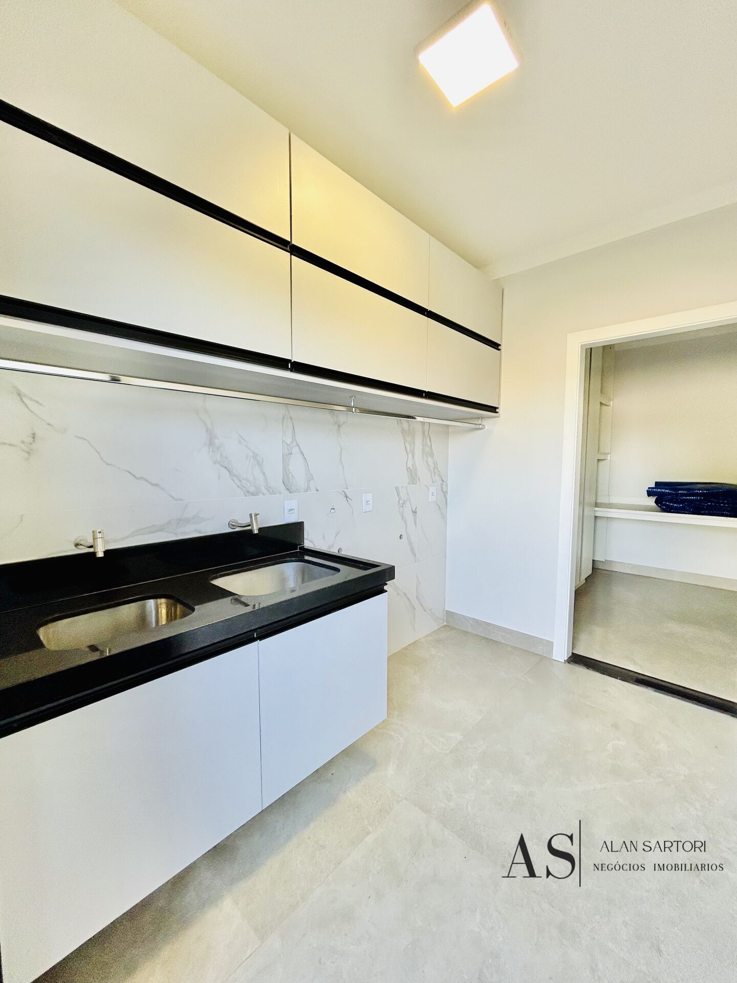 Casa de Condomínio com 4 quartos à venda, 304m² — foto 26 de 50