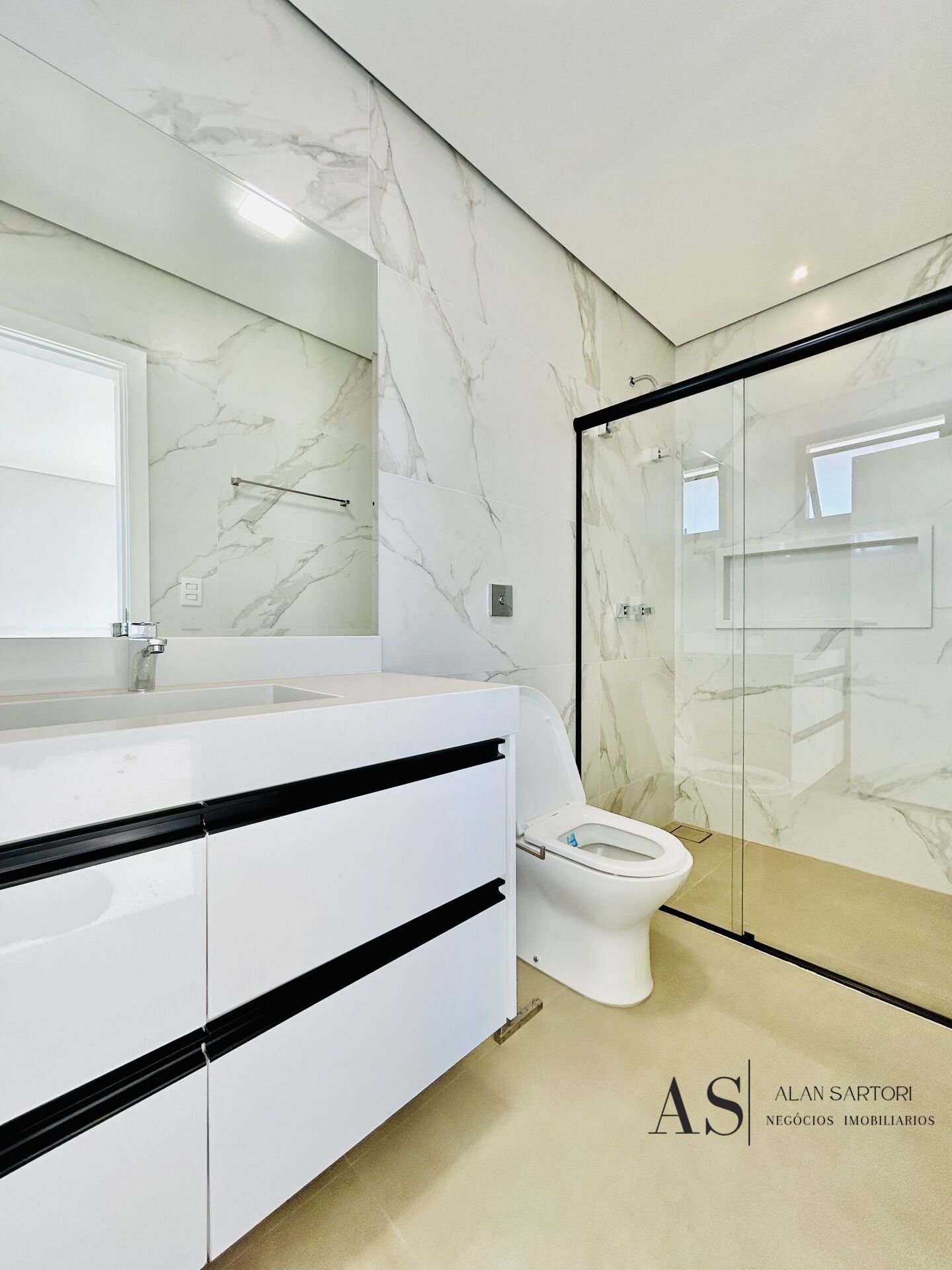 Casa de Condomínio com 4 quartos à venda, 304m² — foto 49 de 50