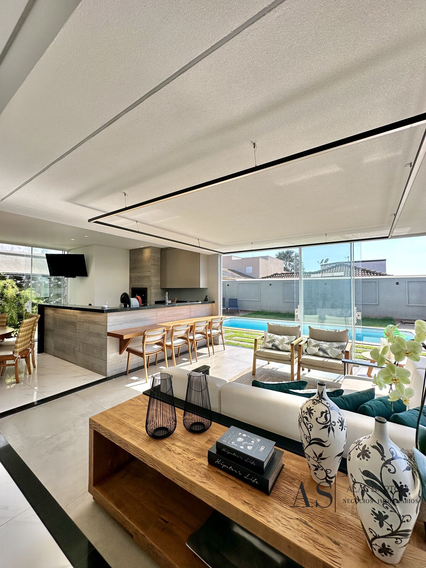 Casa de Condomínio com 4 quartos à venda, 356m² — foto 17 de 39