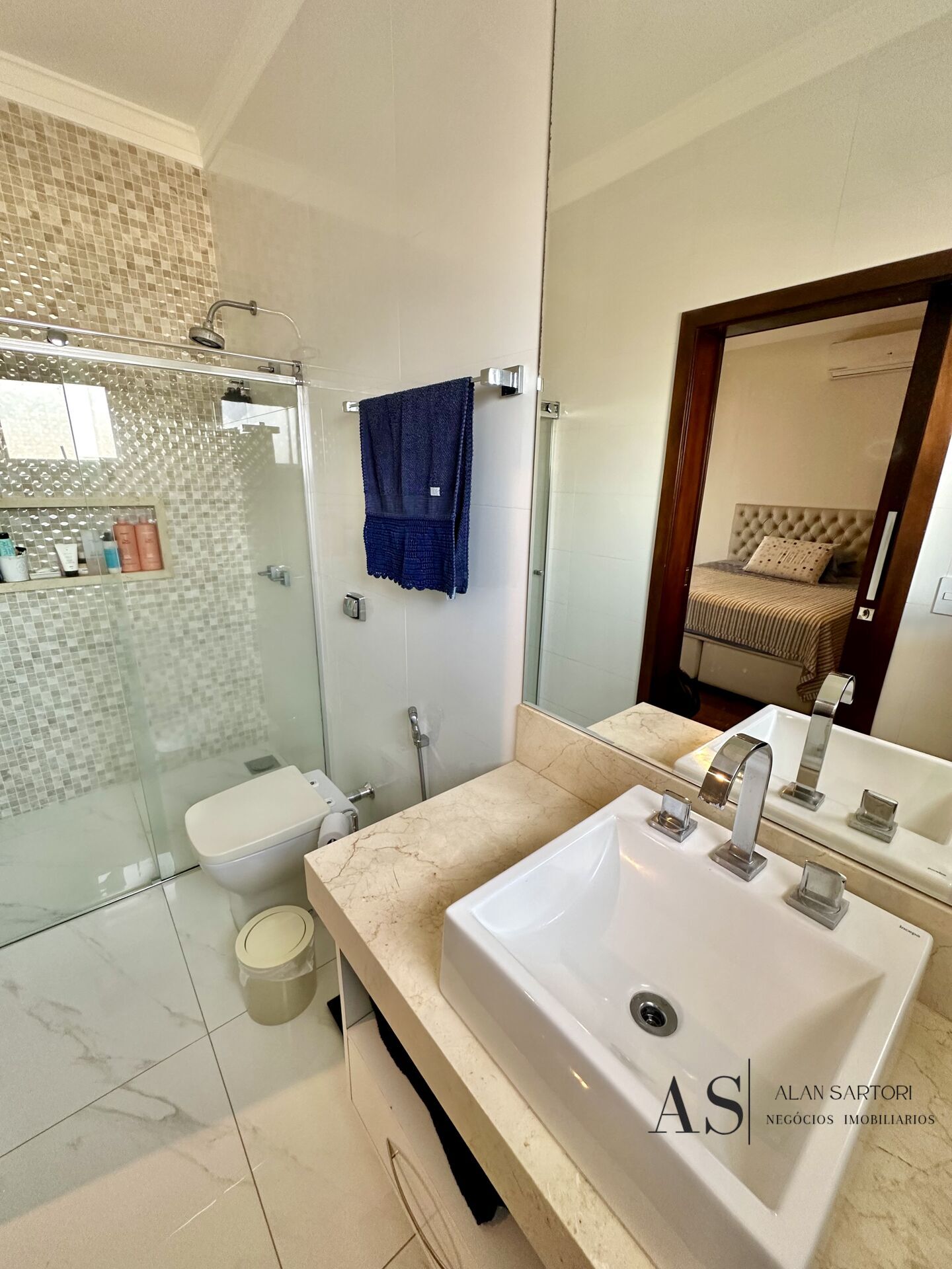 Casa de Condomínio com 4 quartos à venda, 356m² — foto 28 de 39