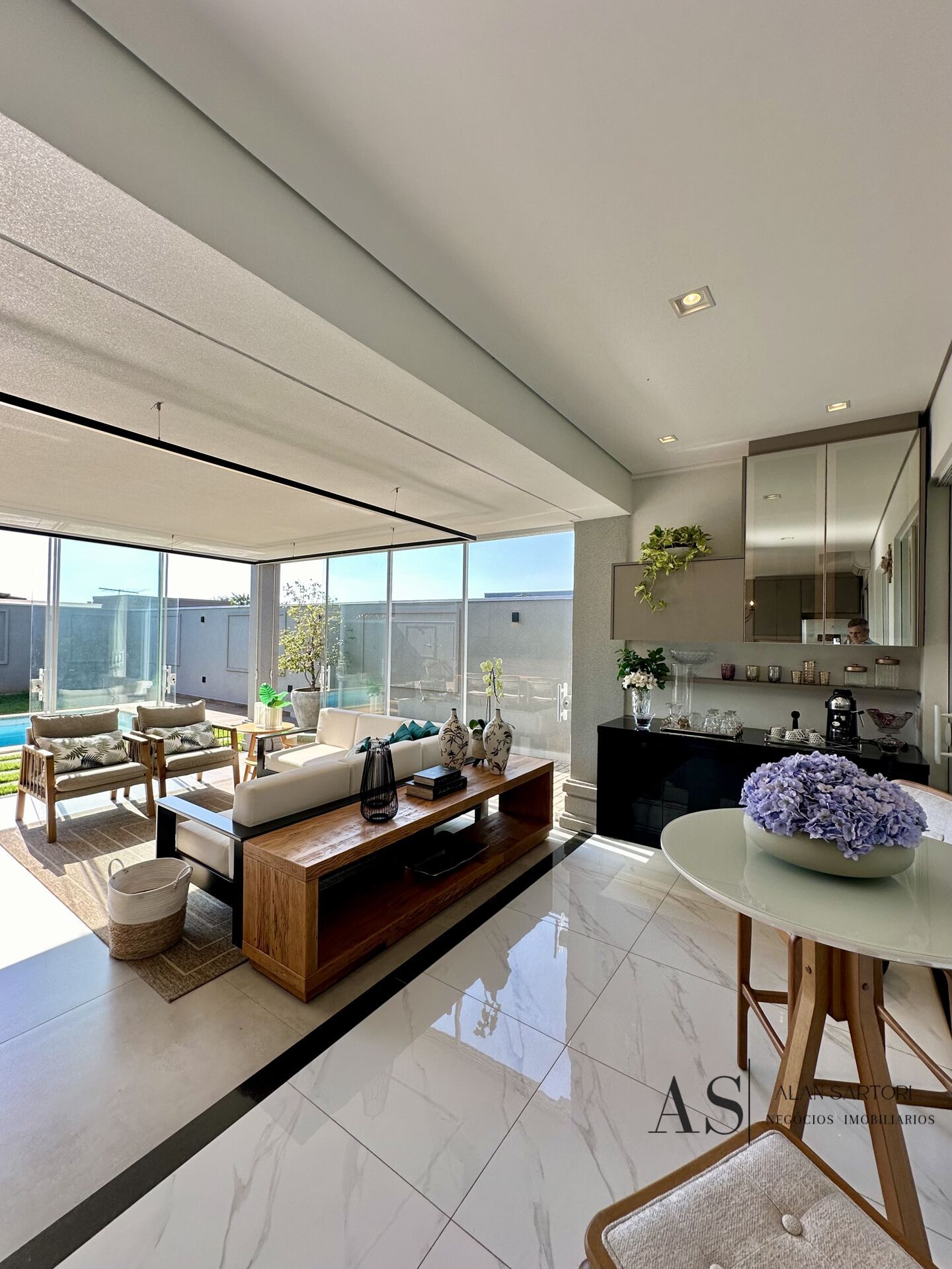 Casa de Condomínio com 4 quartos à venda, 356m² — foto 15 de 39