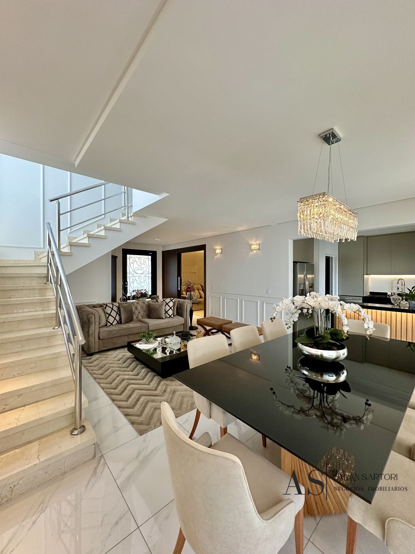 Casa de Condomínio com 4 quartos à venda, 356m² — foto 8 de 39
