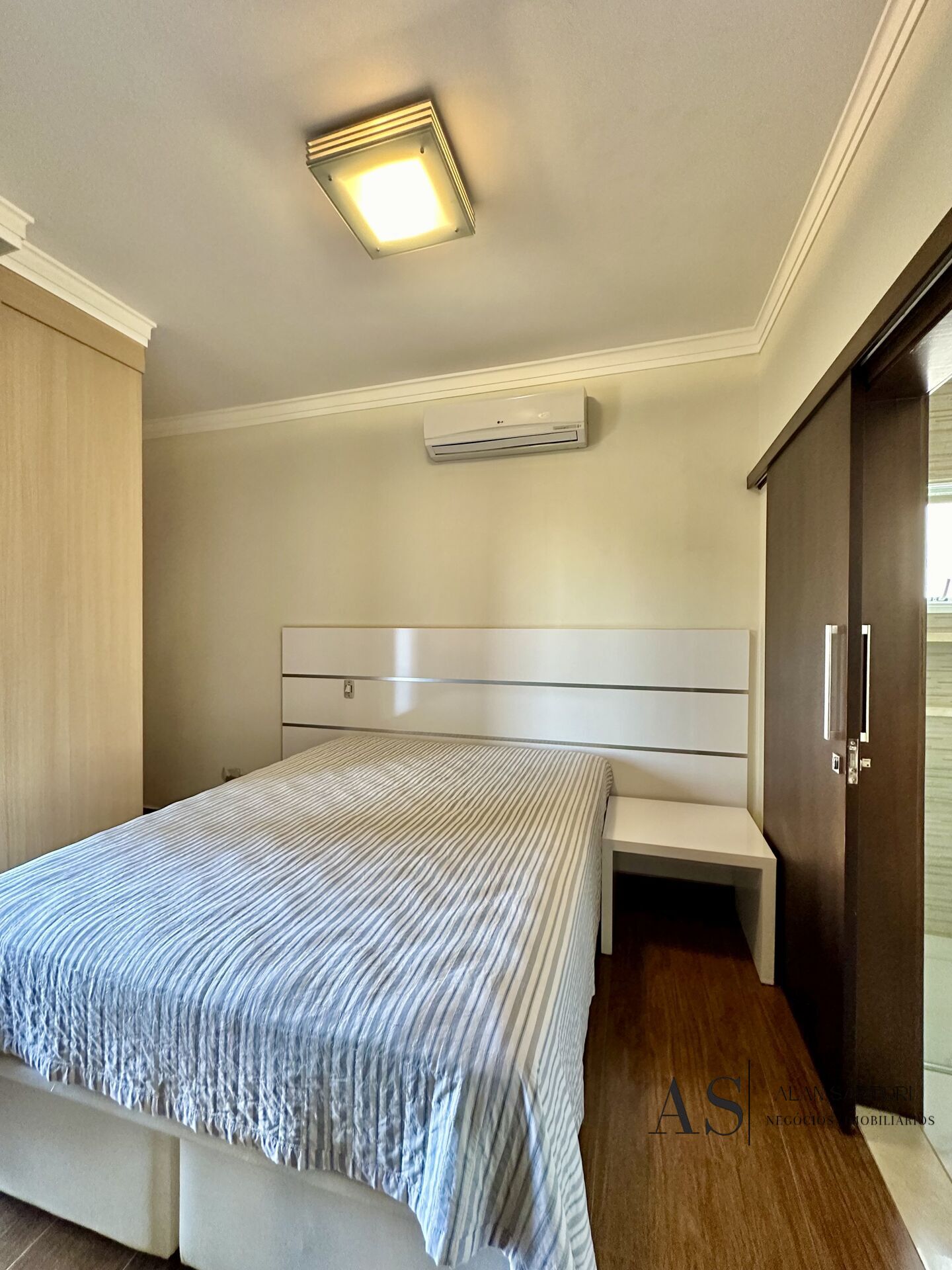 Casa de Condomínio com 4 quartos à venda, 356m² — foto 29 de 39