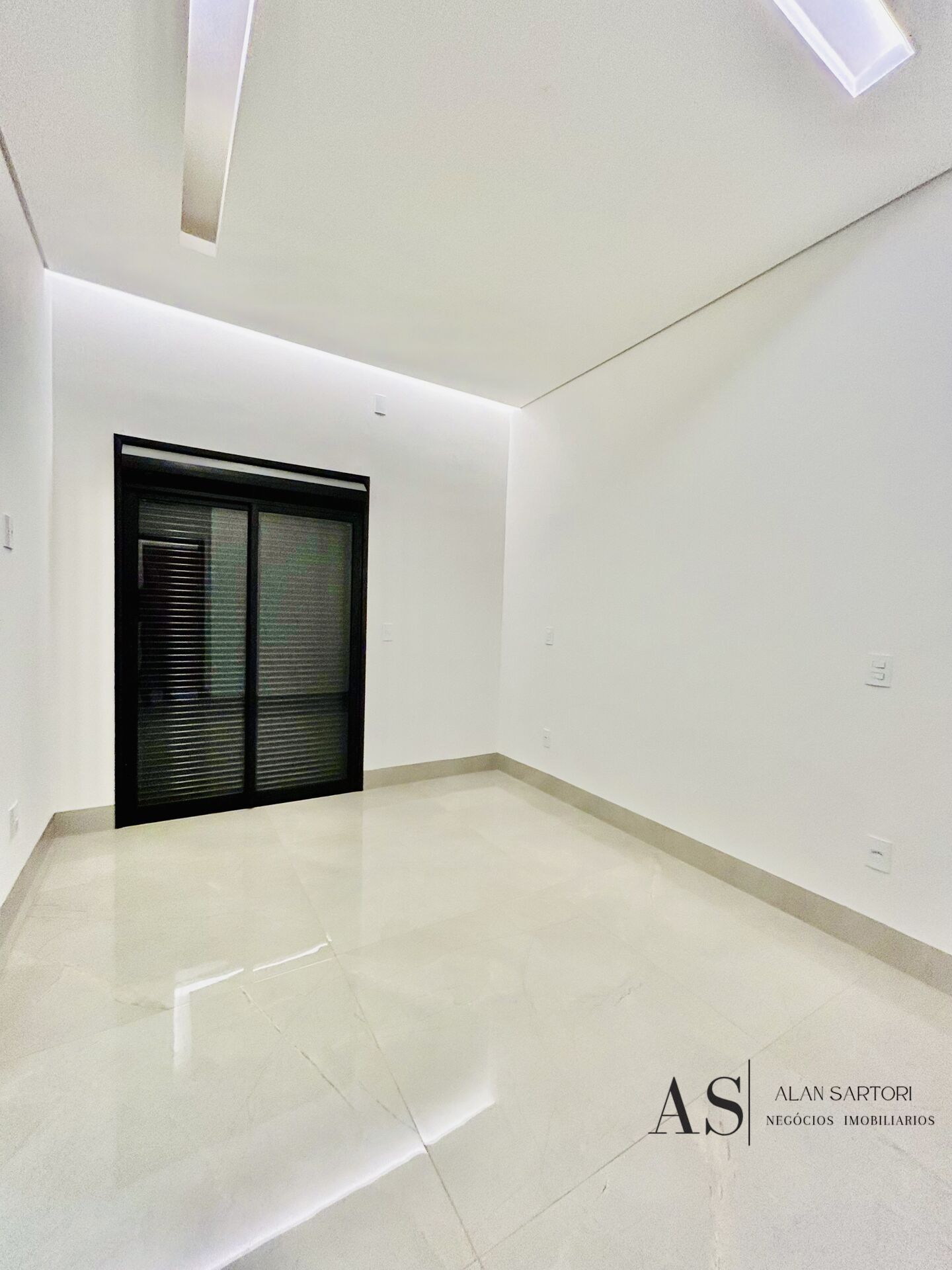 Casa de Condomínio com 3 quartos à venda, 226m² — foto 35 de 40