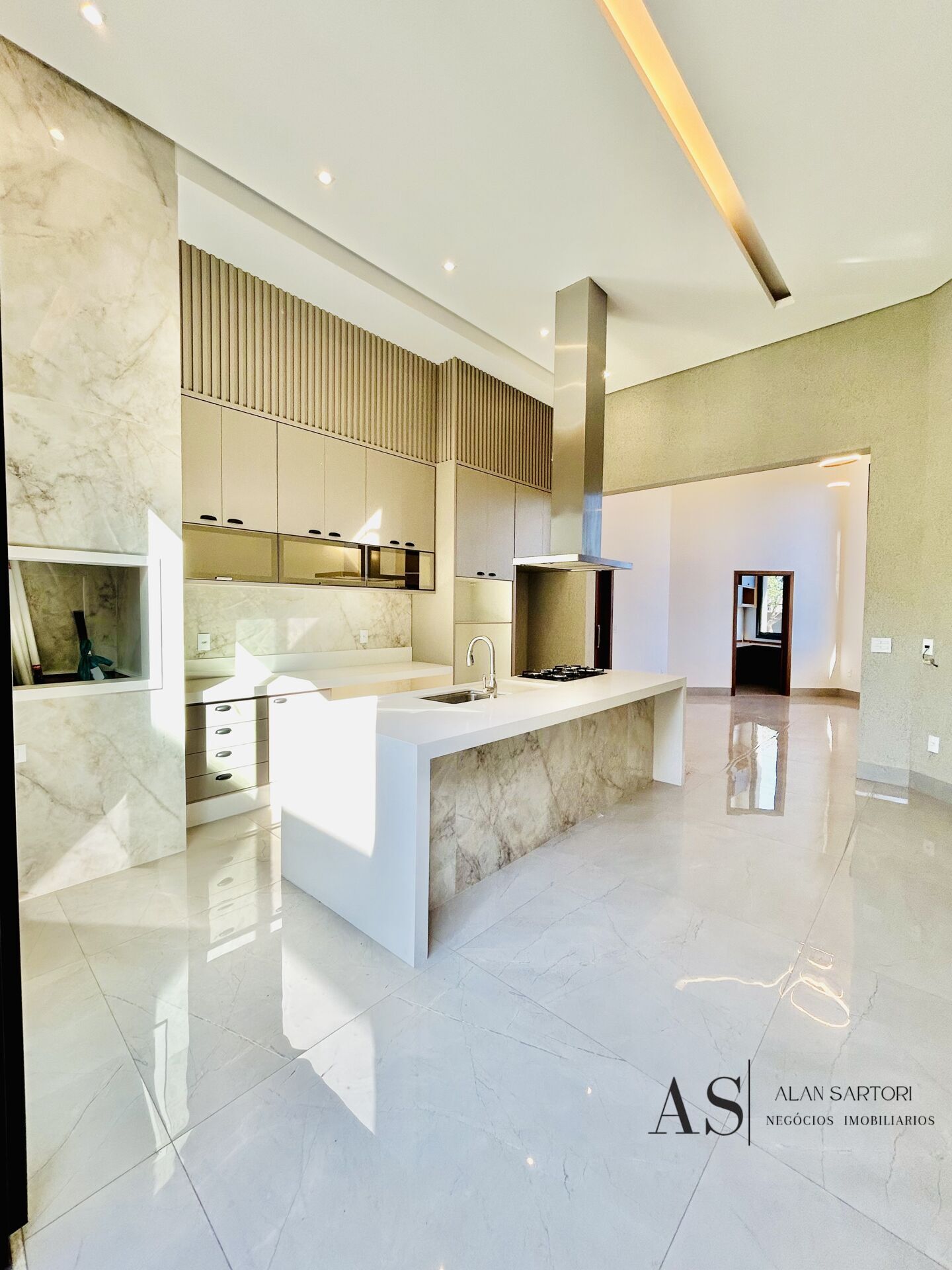 Casa de Condomínio com 3 quartos à venda, 226m² — foto 16 de 40