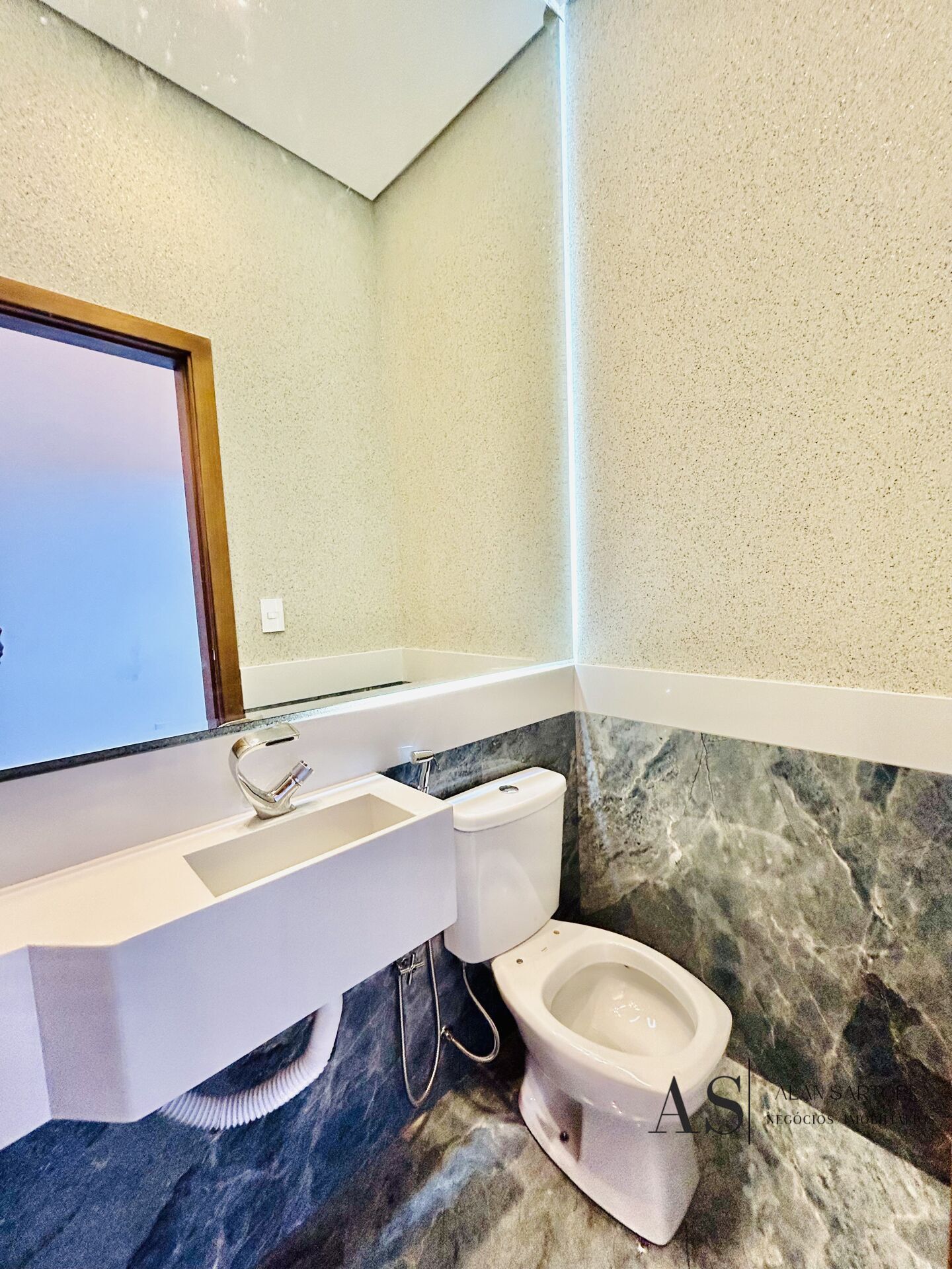 Casa de Condomínio com 3 quartos à venda, 226m² — foto 8 de 40