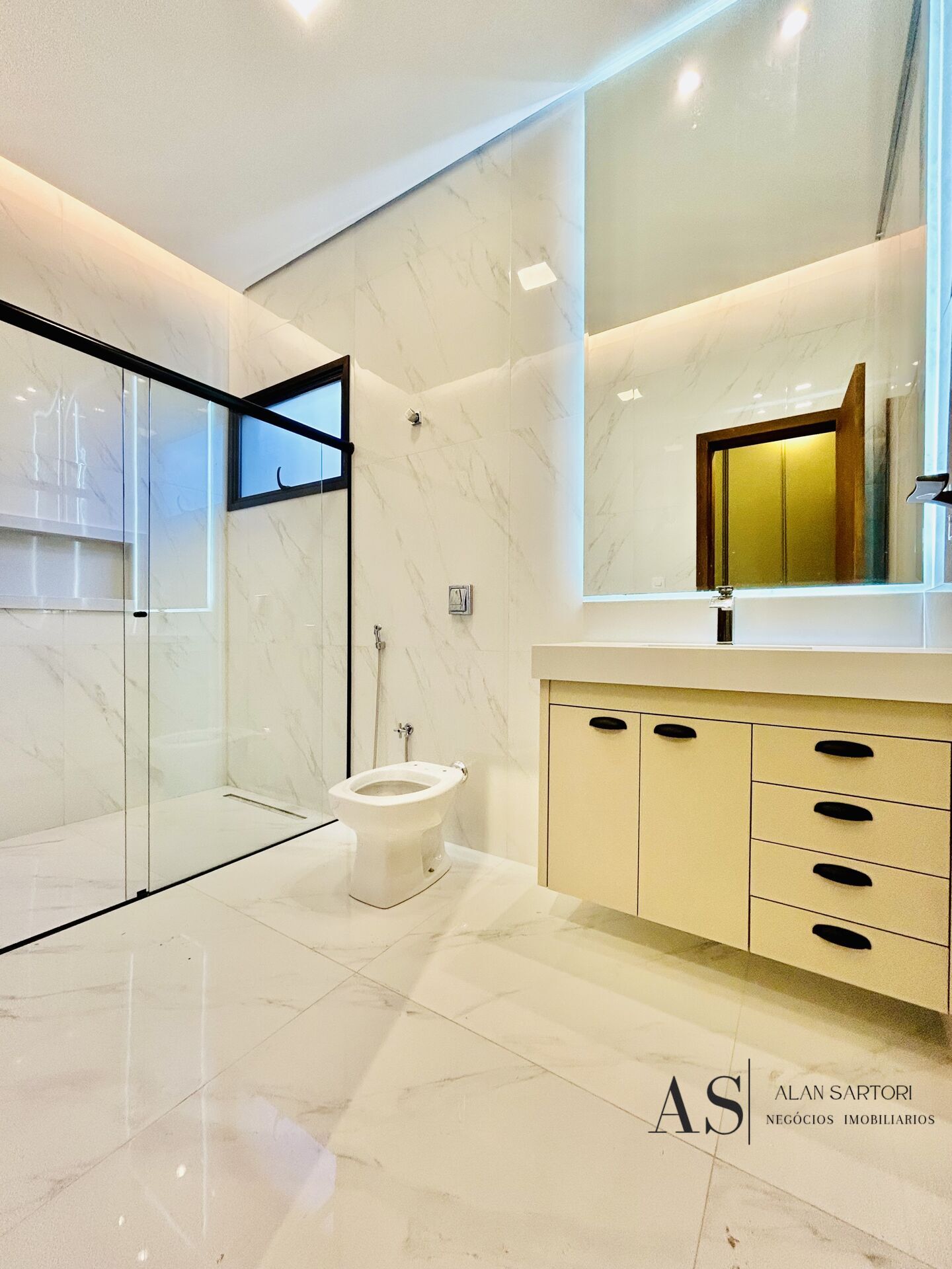 Casa de Condomínio com 3 quartos à venda, 226m² — foto 40 de 40
