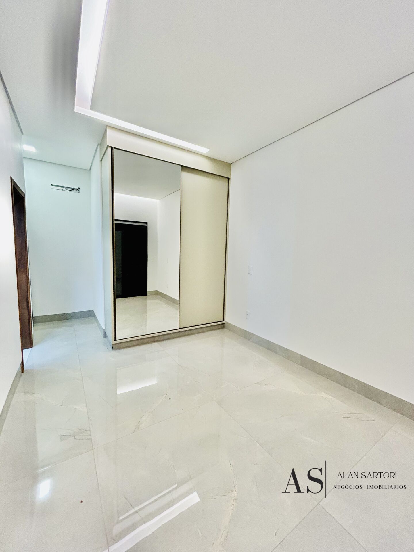Casa de Condomínio com 3 quartos à venda, 226m² — foto 36 de 40