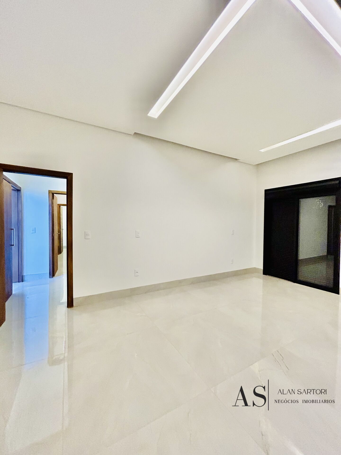Casa de Condomínio com 3 quartos à venda, 226m² — foto 28 de 40