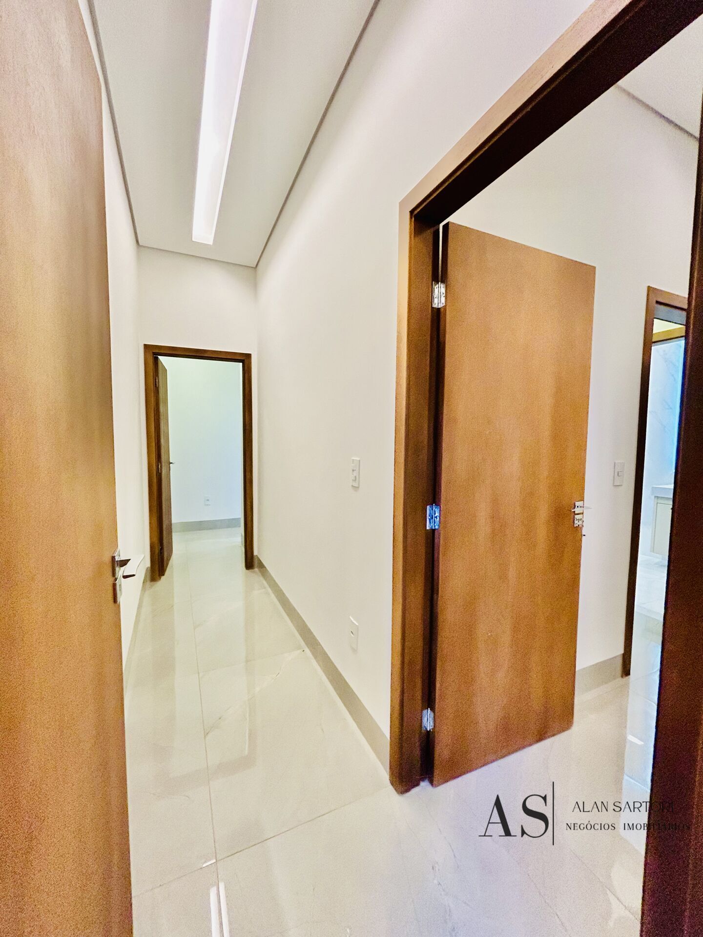 Casa de Condomínio com 3 quartos à venda, 226m² — foto 25 de 40