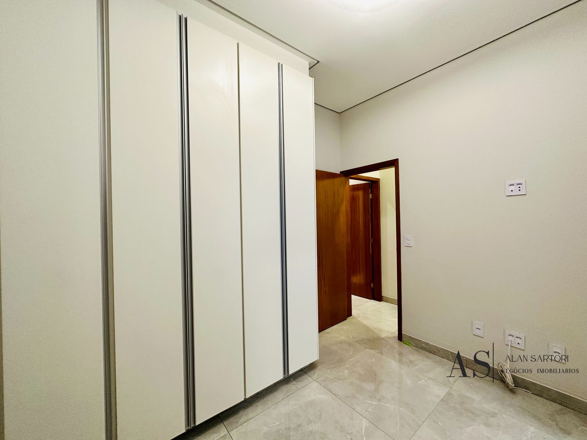 Casa de Condomínio com 3 quartos à venda, 150m² — foto 23 de 32