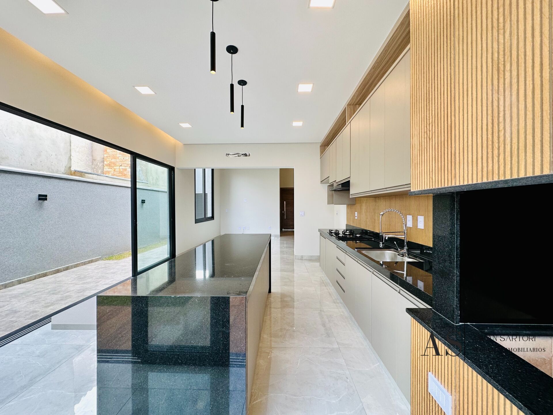 Casa de Condomínio com 3 quartos à venda, 150m² — foto 13 de 32