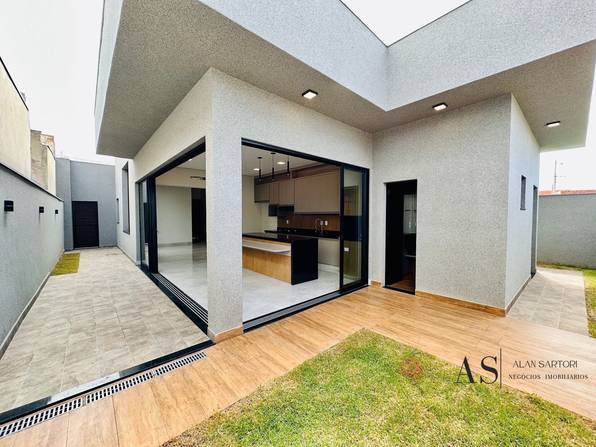 Casa de Condomínio com 3 quartos à venda, 150m² — foto 14 de 32