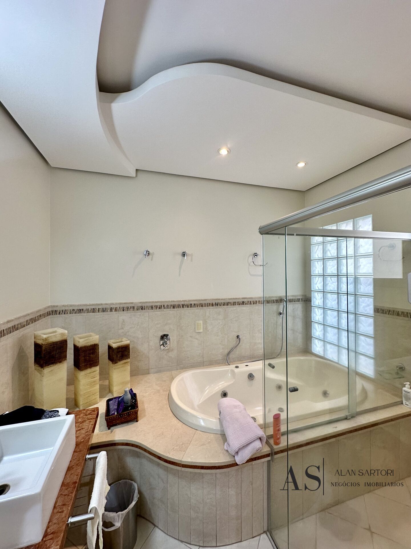 Casa de Condomínio com 4 quartos à venda, 400m² — foto 35 de 36