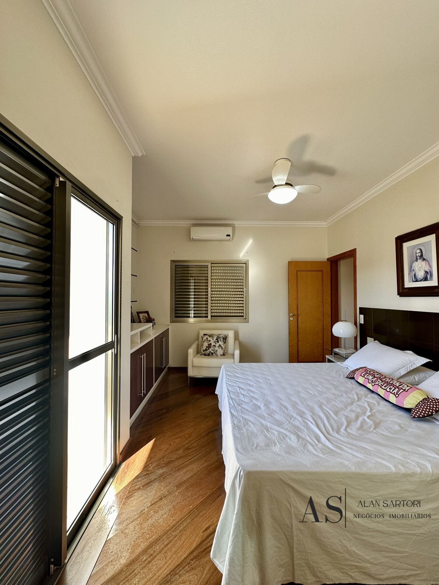Casa de Condomínio com 4 quartos à venda, 400m² — foto 30 de 36