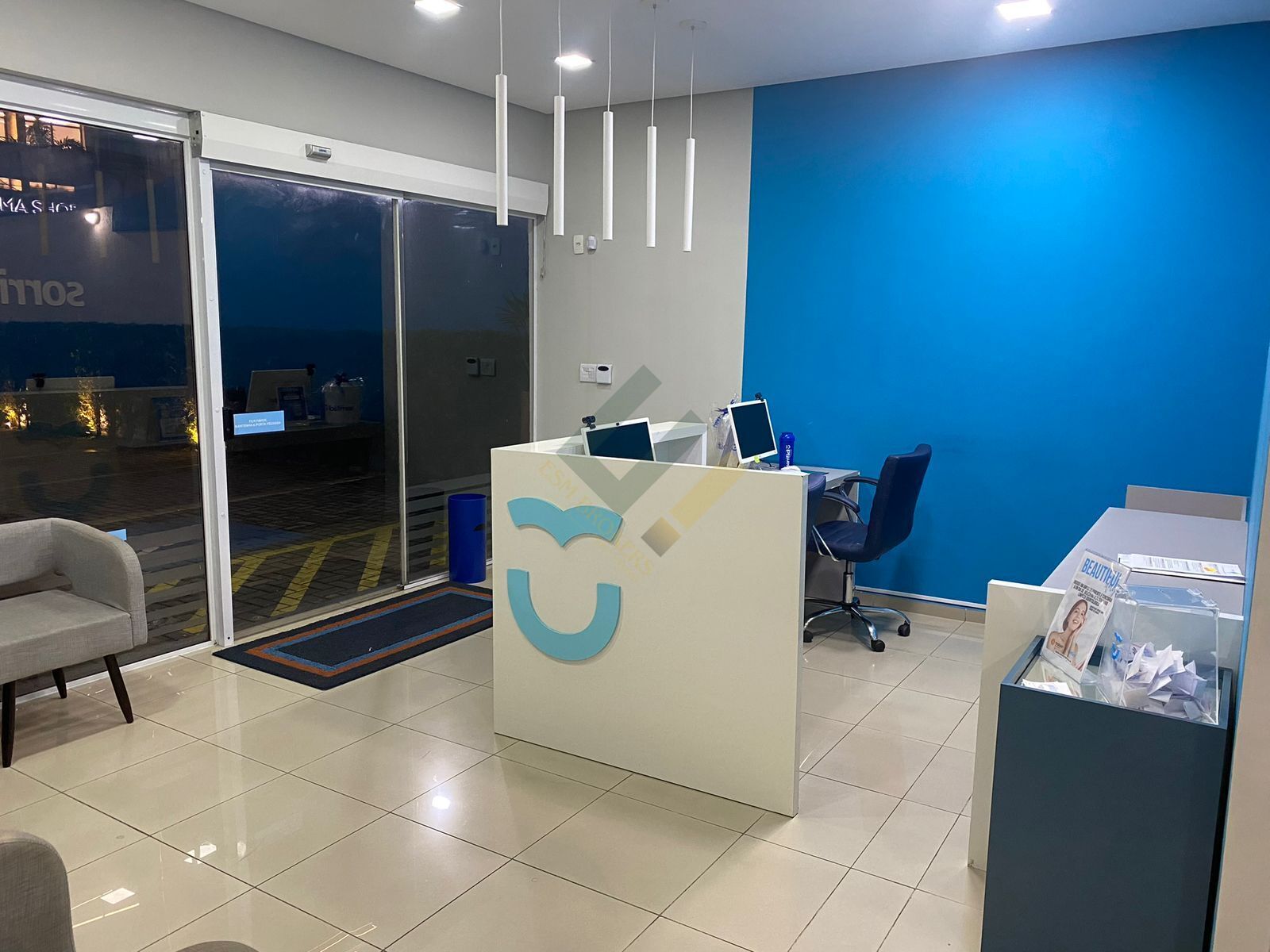 Loja-Salão, 445 m² - Foto 1